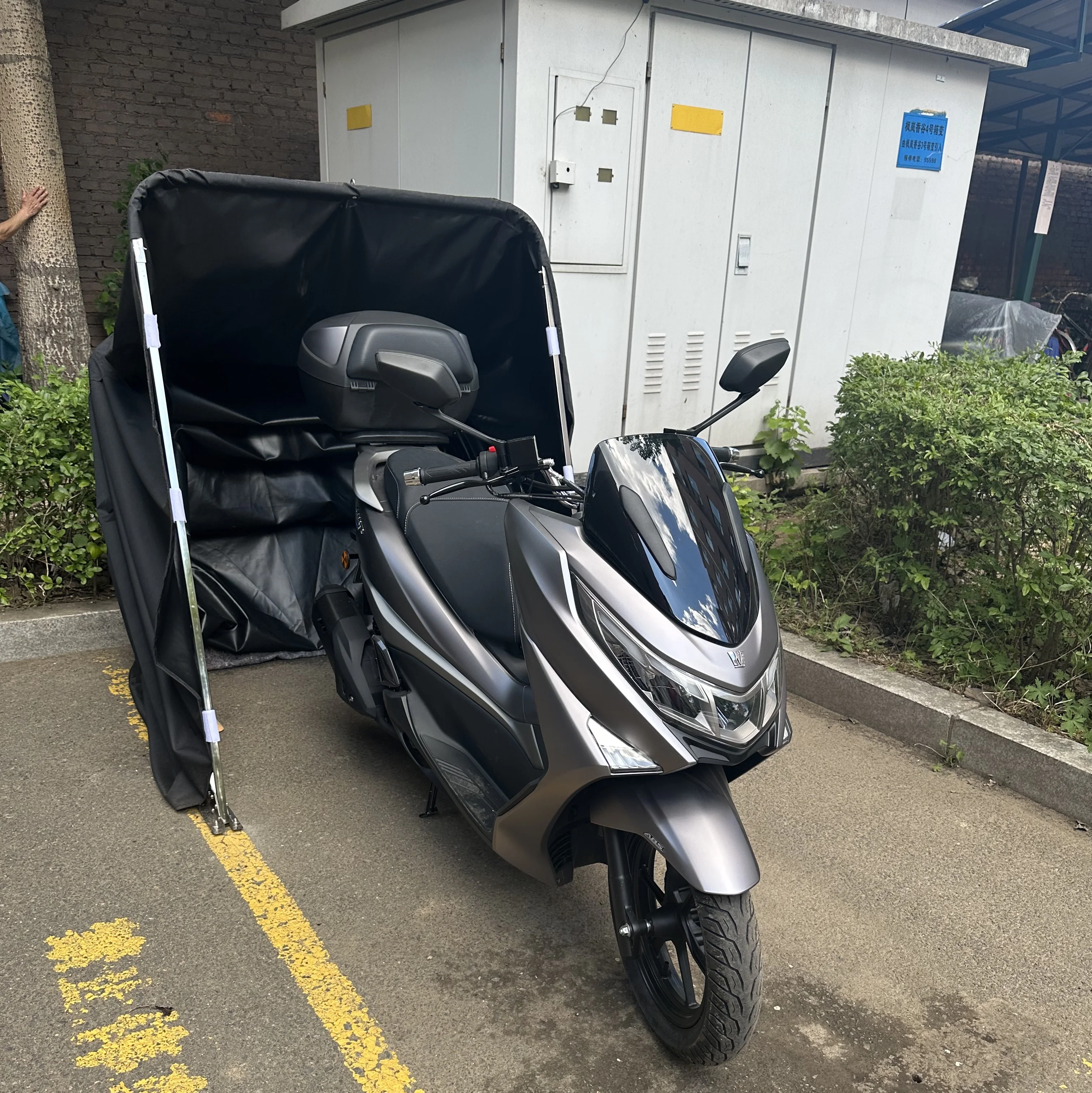 Foldable Stainless Steel Car and Motorcycles Garage Shelters with Fabric 600D Oxford