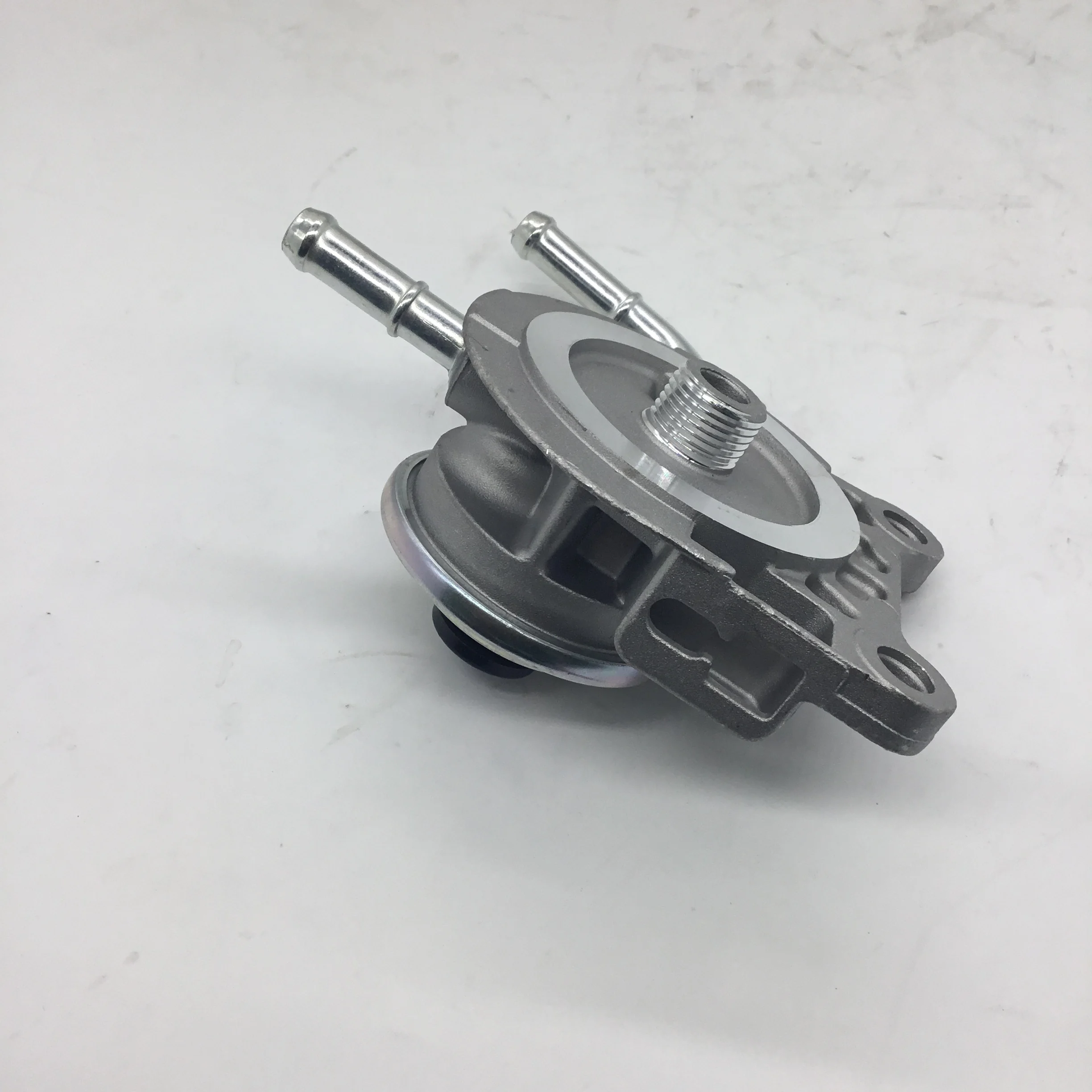 23380-17411 2338017411 Diesel Fuel Primer Pump Oil Filter Cover for Toyota Land Cruiser 1HZ