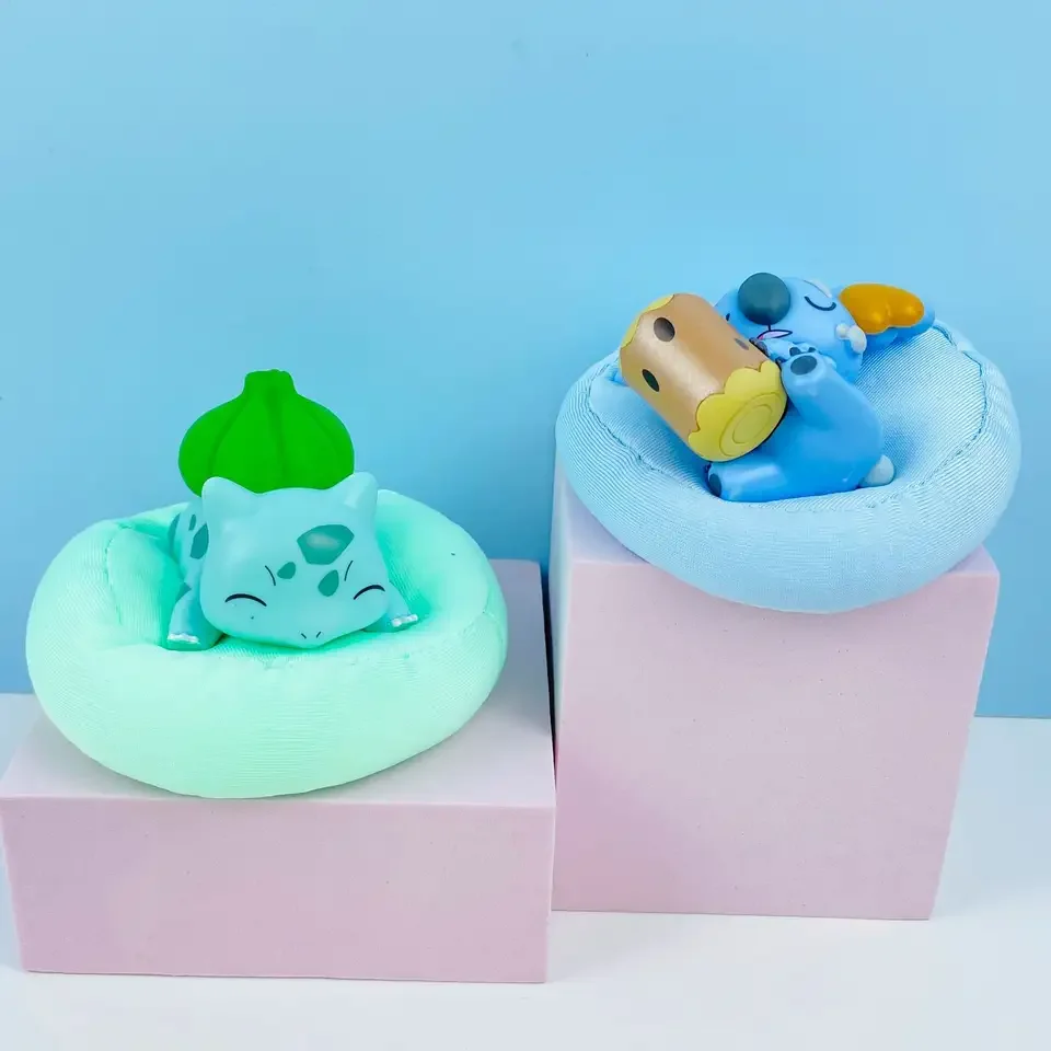 HUAYI Pokemone Squirtle Charmander Pikachu Scene Boxed Figure Gift Box Pokemone Figure Toys