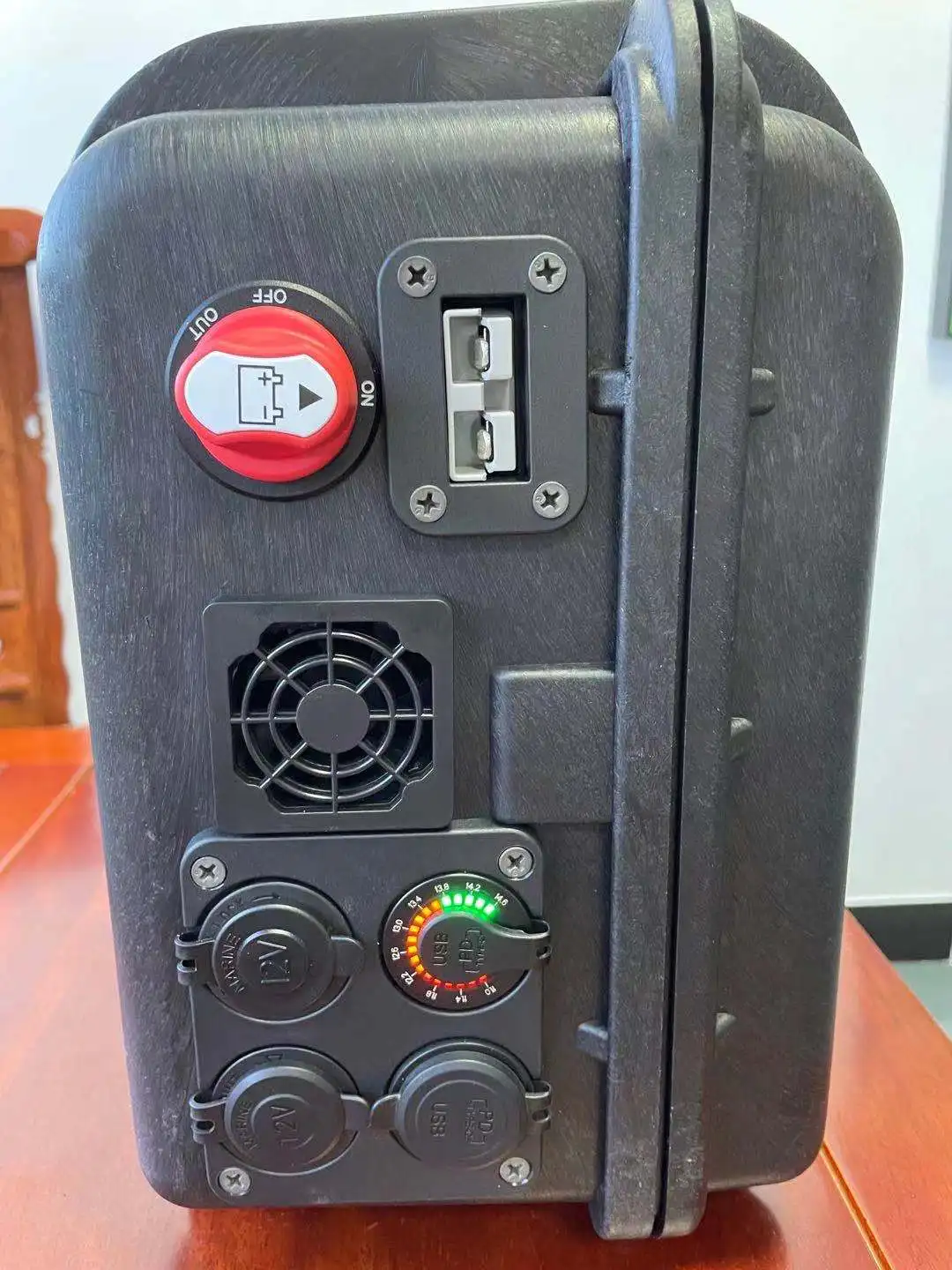 Newest solar generator 2500w inverter hot selling 300w portable solar 5k watt 1000 watt power station lithium battery