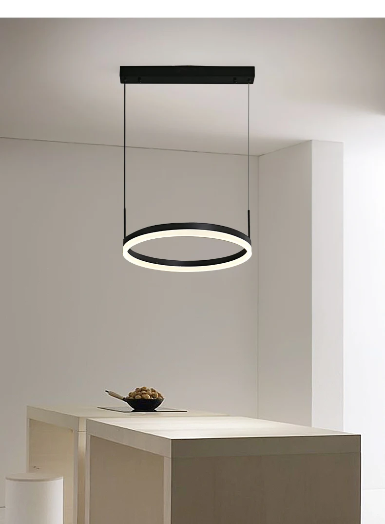 huge chandelier light hotel