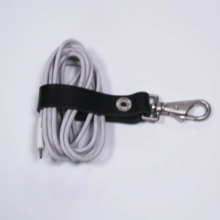 Custom High Quality Luxury Hot Sale Newest Metal Genuine Leather Fashion Key Fob Set