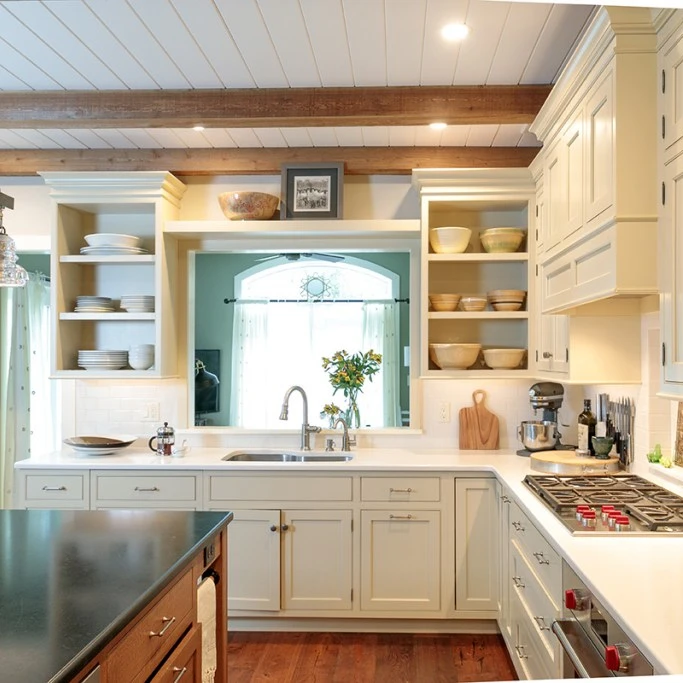 Welbom Complete Oak Stained Standard Manufacturer Finish Kitchen Design with Shaker Doors and Island Countertop