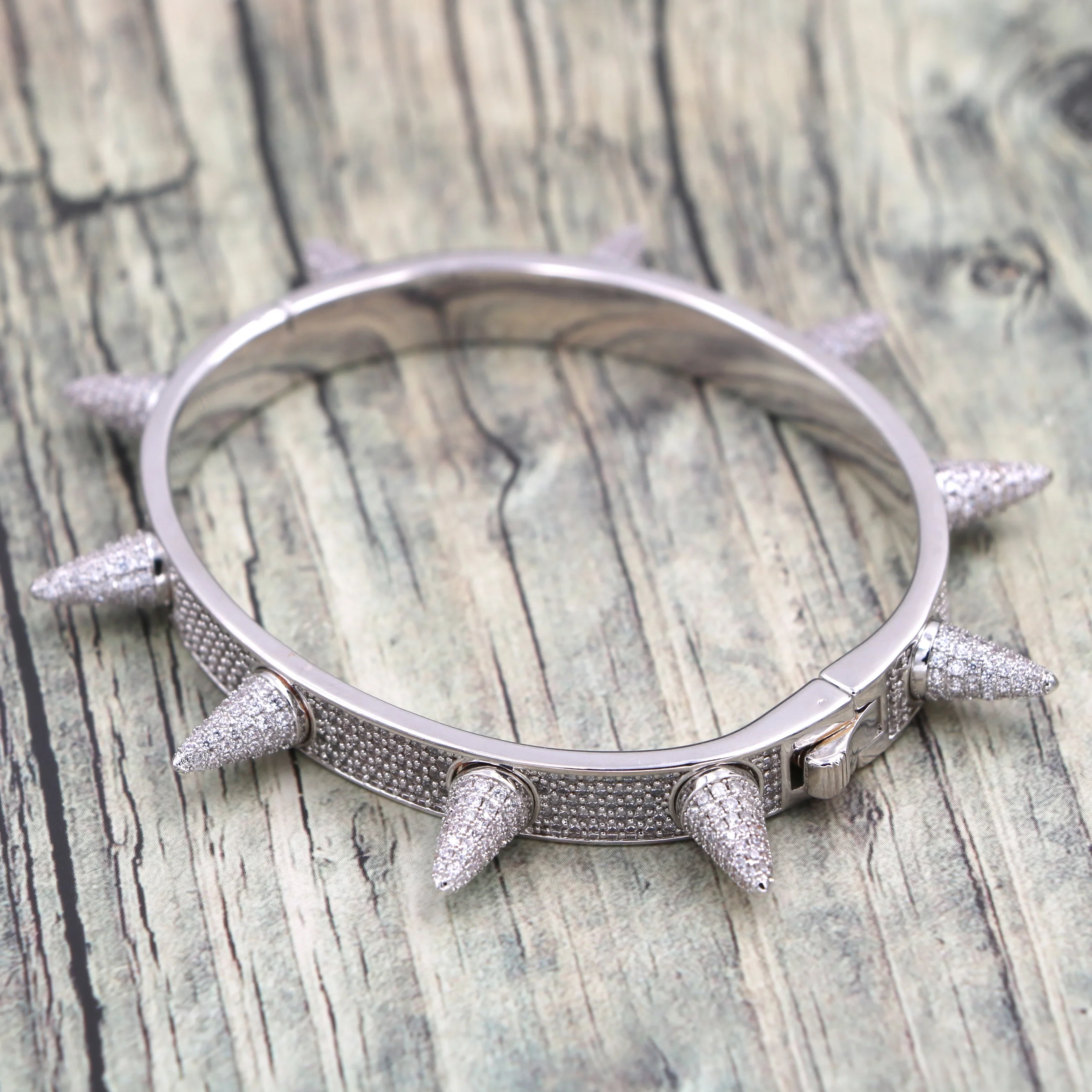 Factory Made Hot Iced Out Full Diamond Spiked Bracelets Women Bangle for Men