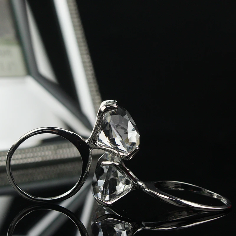 MH-C033 Crystal Napkin Ring for Wedding Table Decoration Diamond Napkin Ring