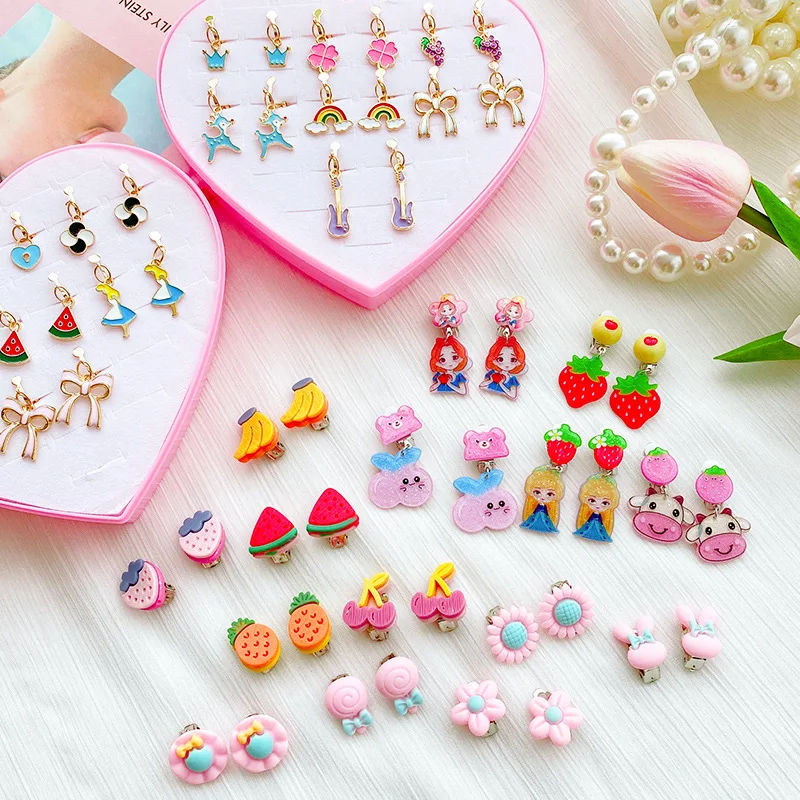 Woying Hot Selling Non-pierced Baby Colorful Crystal Flower Cartoon Fruit Resin Heart Earring 10pcs Set  Ear Clip For Girls