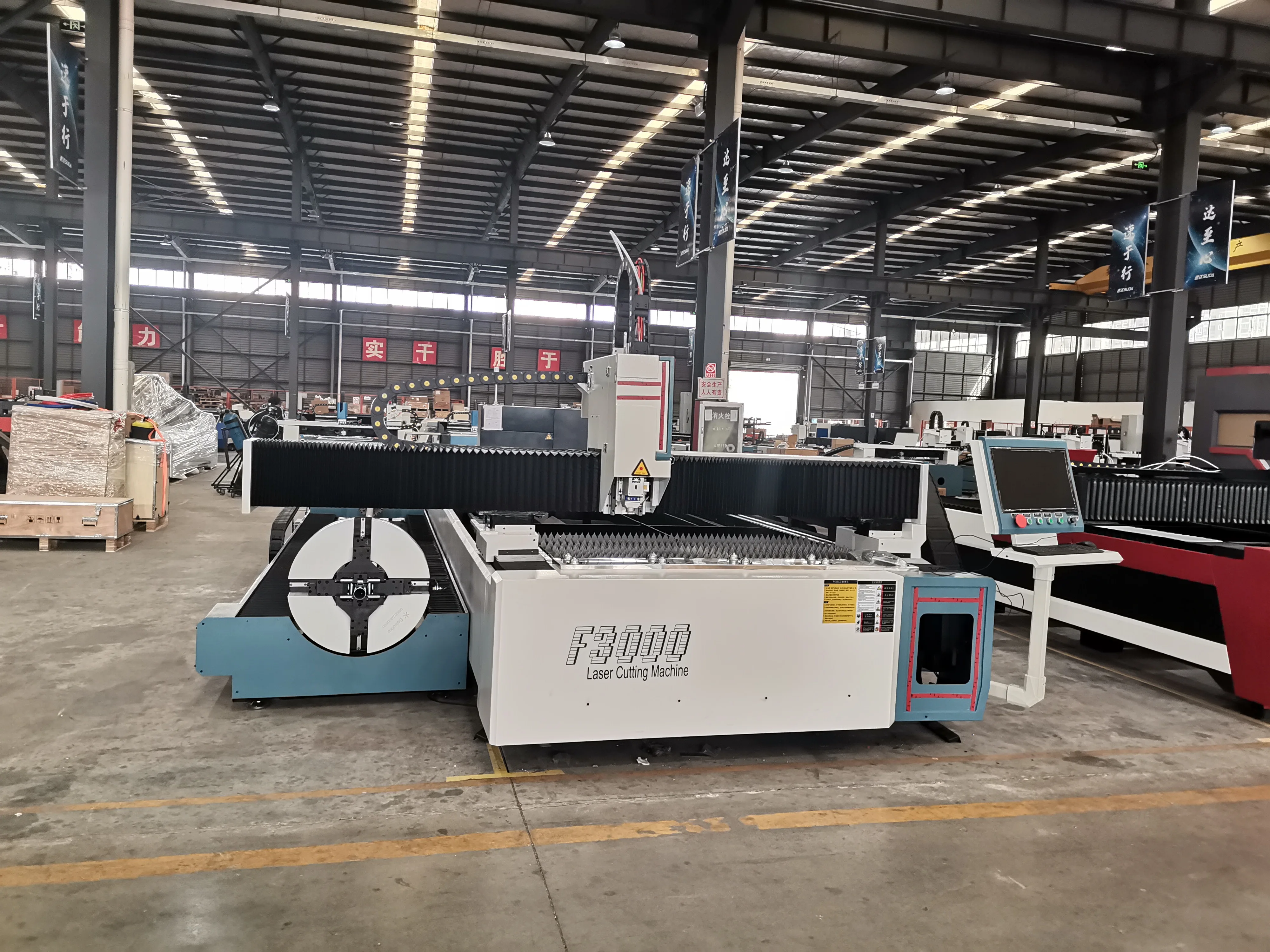 Suda Cypcut Low Price Iron Steel Metal 1500W 2000W 3000W Fiber Laser Cutting Machine