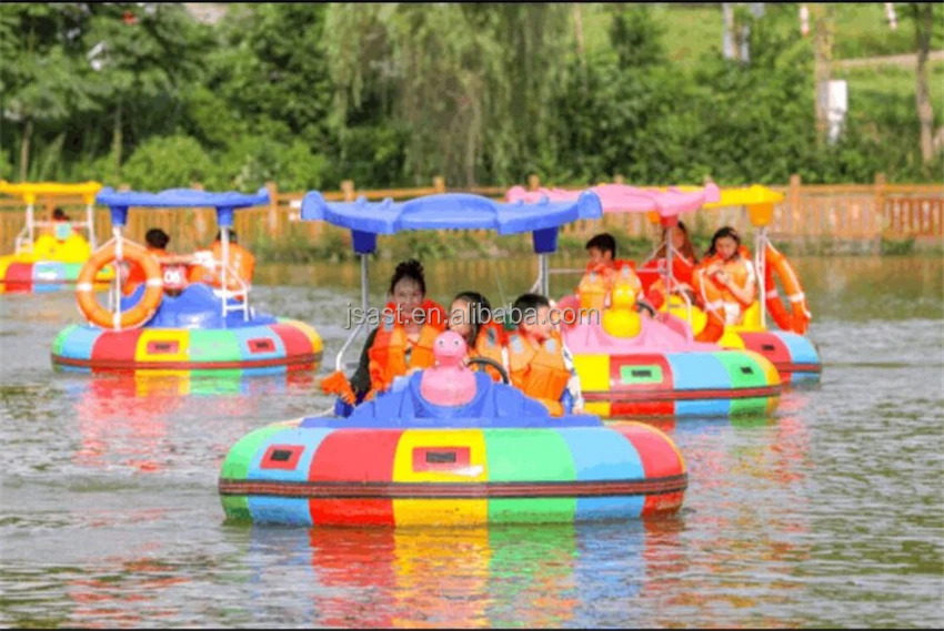 Inflatable bumper cars water pool Kids Inflatable Electric Fiberglass Rubber Plastic Bumper Boat for Amusement Park Gas powered