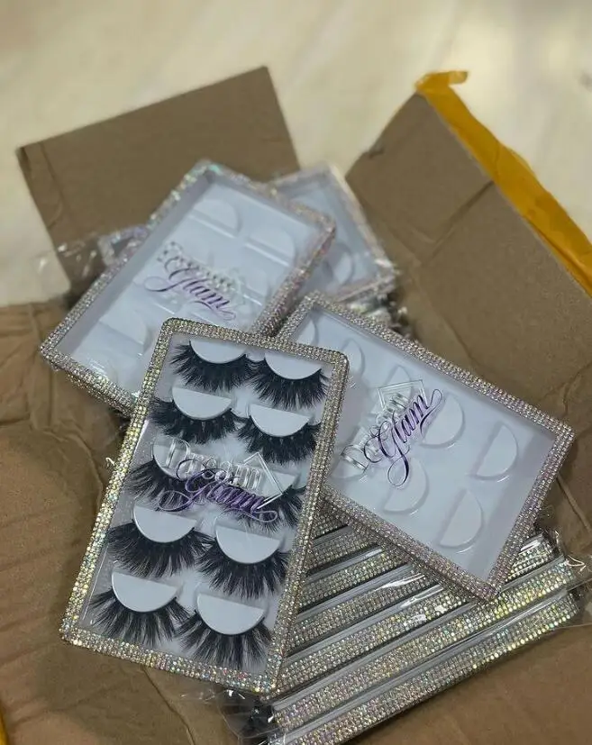 Mikiwi Eyelash Vendor 25 Mm color glitter Mink Eyelashes Roman  Lash Lasheswholesale Vendor Private Label shiny box Packaging