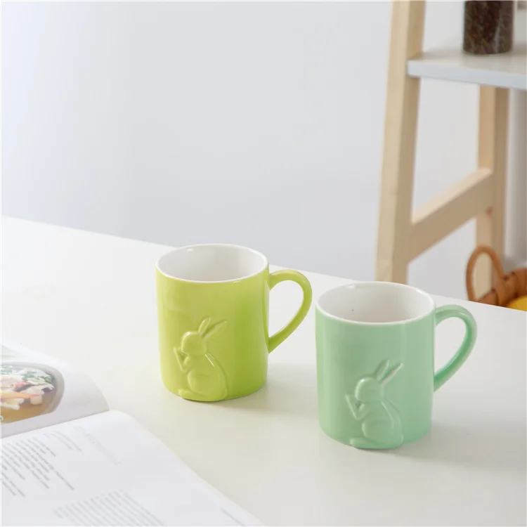 Latest design home goods custom relief colored coffee 10 oz mugs ceramic funny novelty coffee mugs