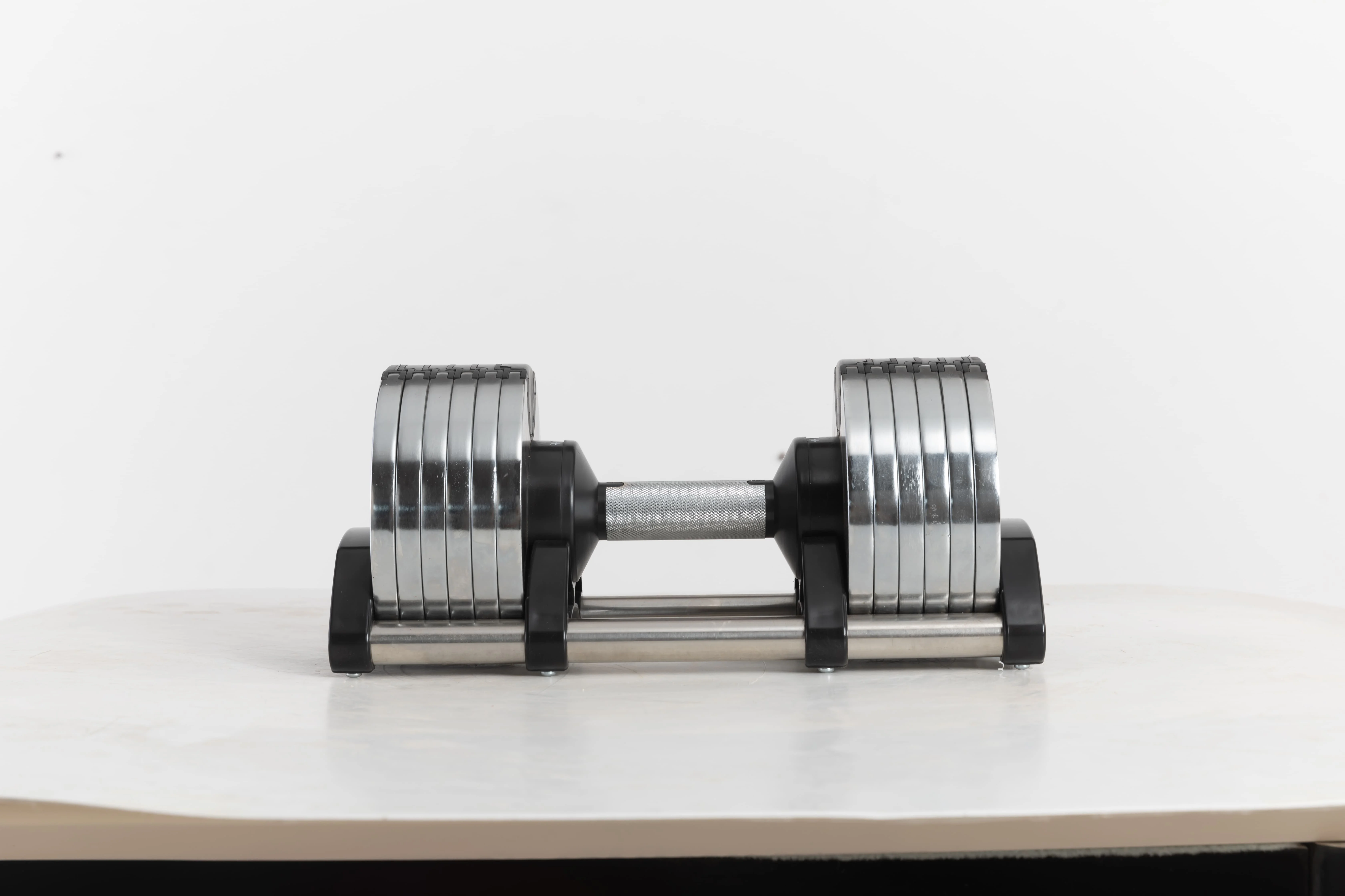 Factory Price Adjustable 20kg Dumbbells Easy-to-Use Iron Cement Material Gym Training Equipment for Home Exercise Custom Logo