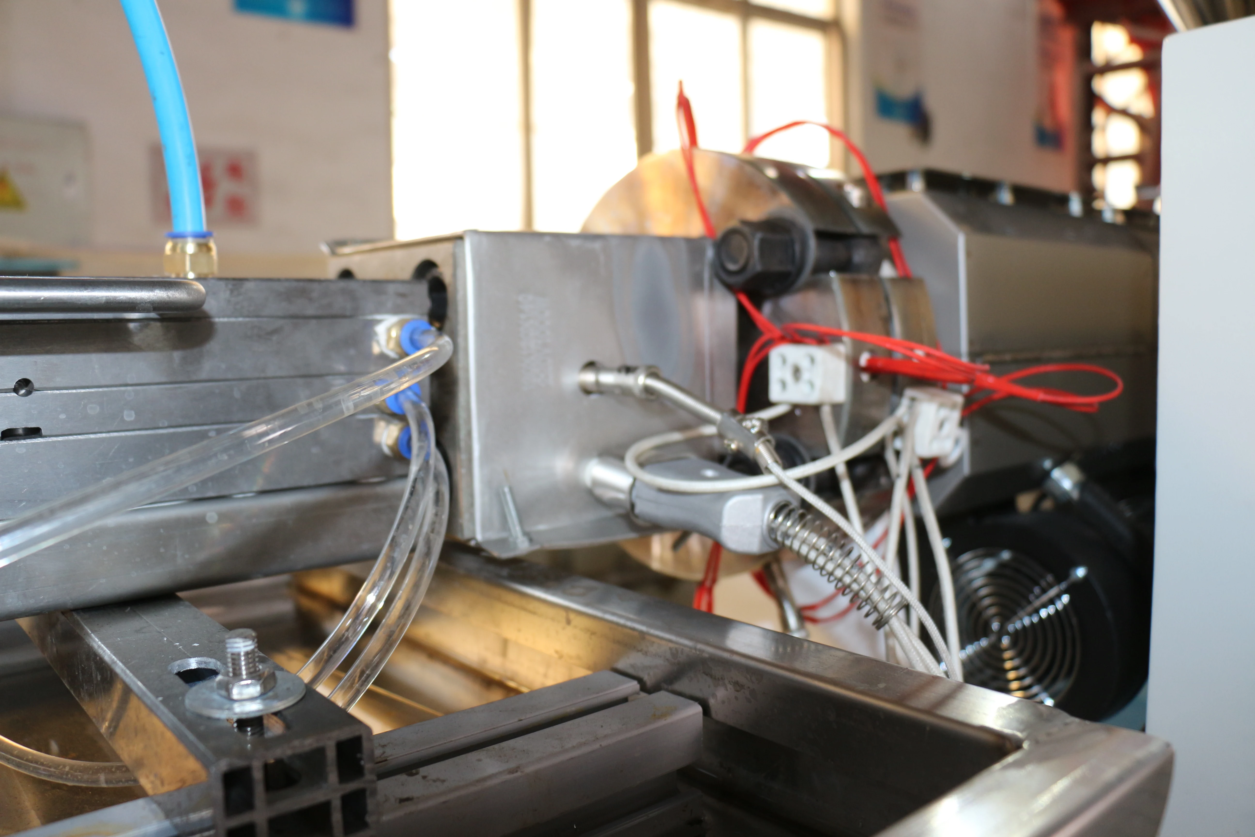 3 phrase 380v  Pvc Wpc Window And Door Profiles Extrusion Line