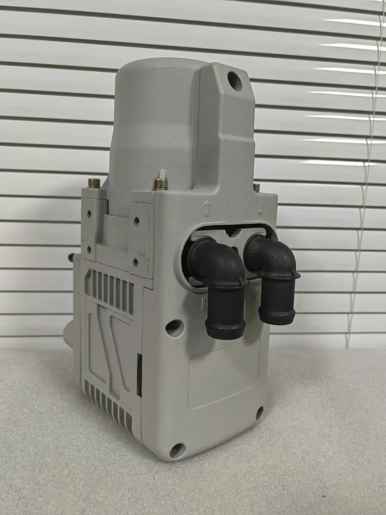 Engine coolant preheater 12v 5kw diesel gasoline water heater for cars sedan pickup trucks