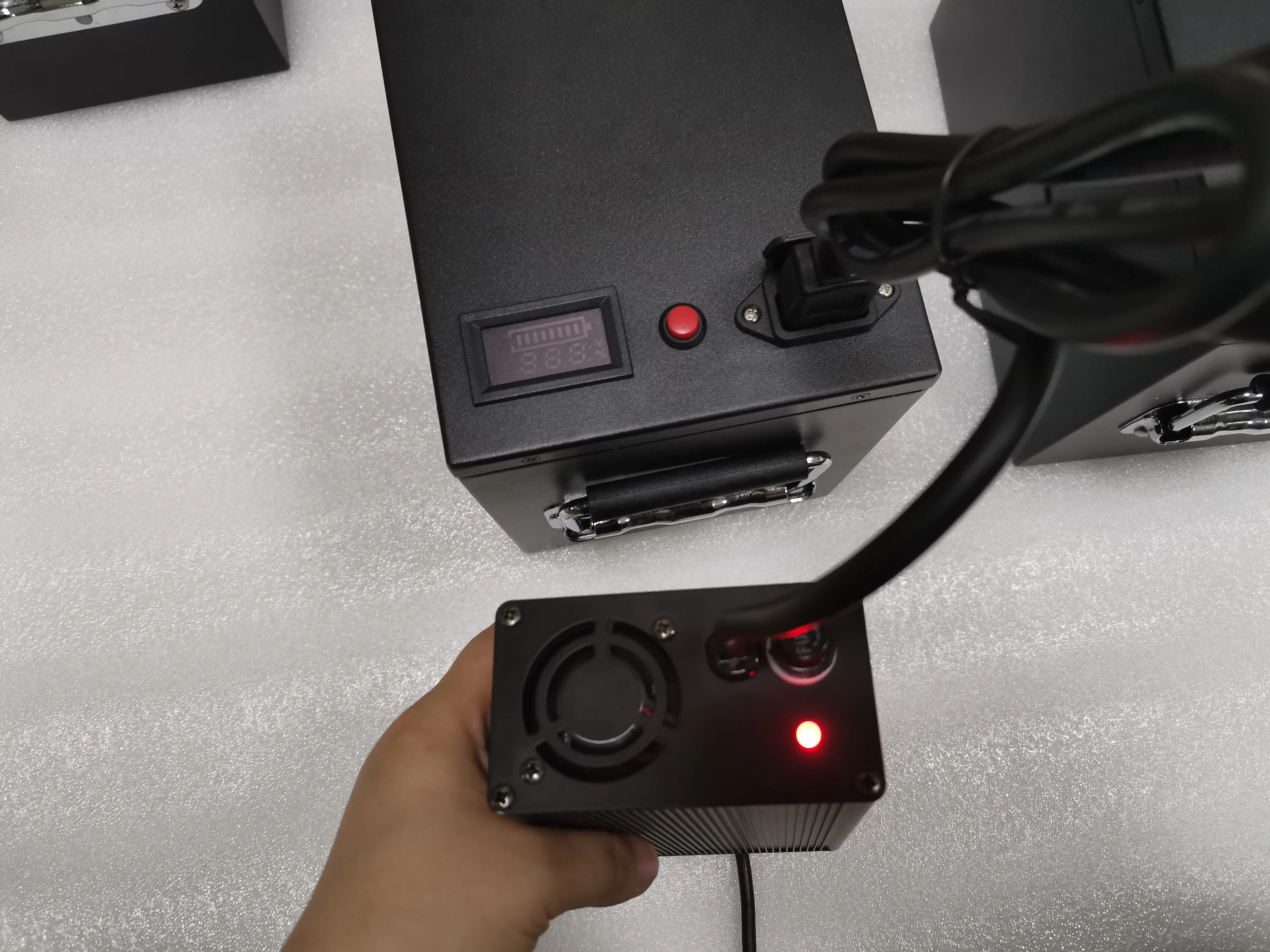 Rechargeable 72V 30Ah Lithium Battery for 3000W E-scooter Electric Bike with 5A fast charger