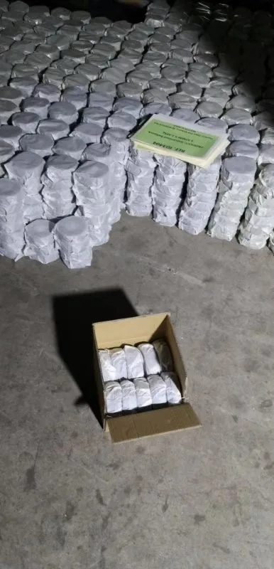 
Rebar Tie Wire 16.5 Gauge Black Soft Annealed Wire 3.5 lb/Roll 