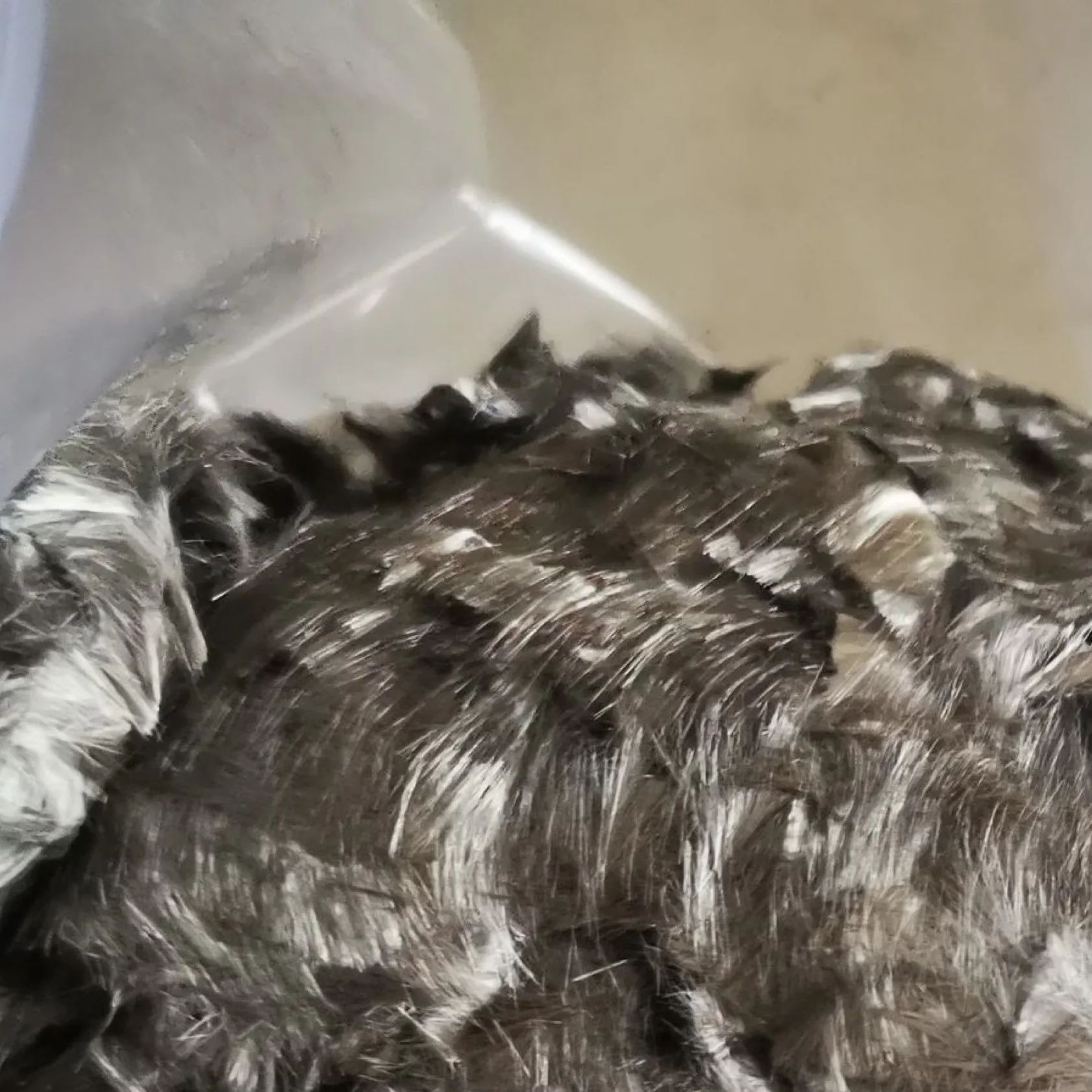 Toray Superconducting electroplated nickel short carbon fiber electromagnetic shielding 6mm nickel short carbon fiber yarn