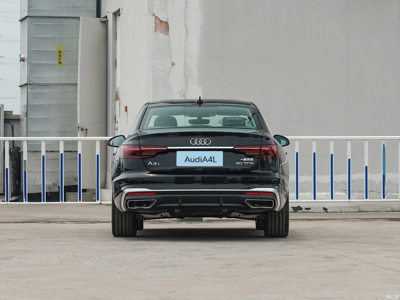 Лидер продаж 2024 Audi A4L бензин 2 0 т средний большой седан 190 ПС 4-дверный 5-местный левый привод Подержанный автомобиль для