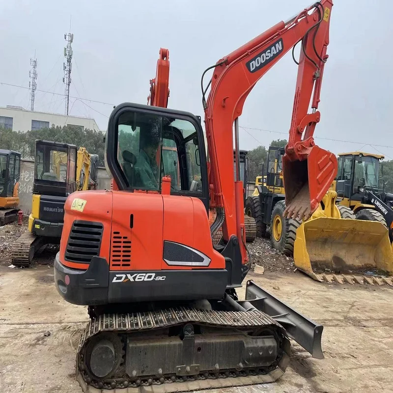 Подержанный мини-экскаватор DOOSAN dx60 тракторы экскаваторы сделано в Корее/Doosan небольшой экскаватор