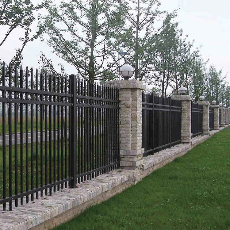 Modern decorative metal aluminium picket boundary wall fencing design outdoor spearhead top aluminum garden fence