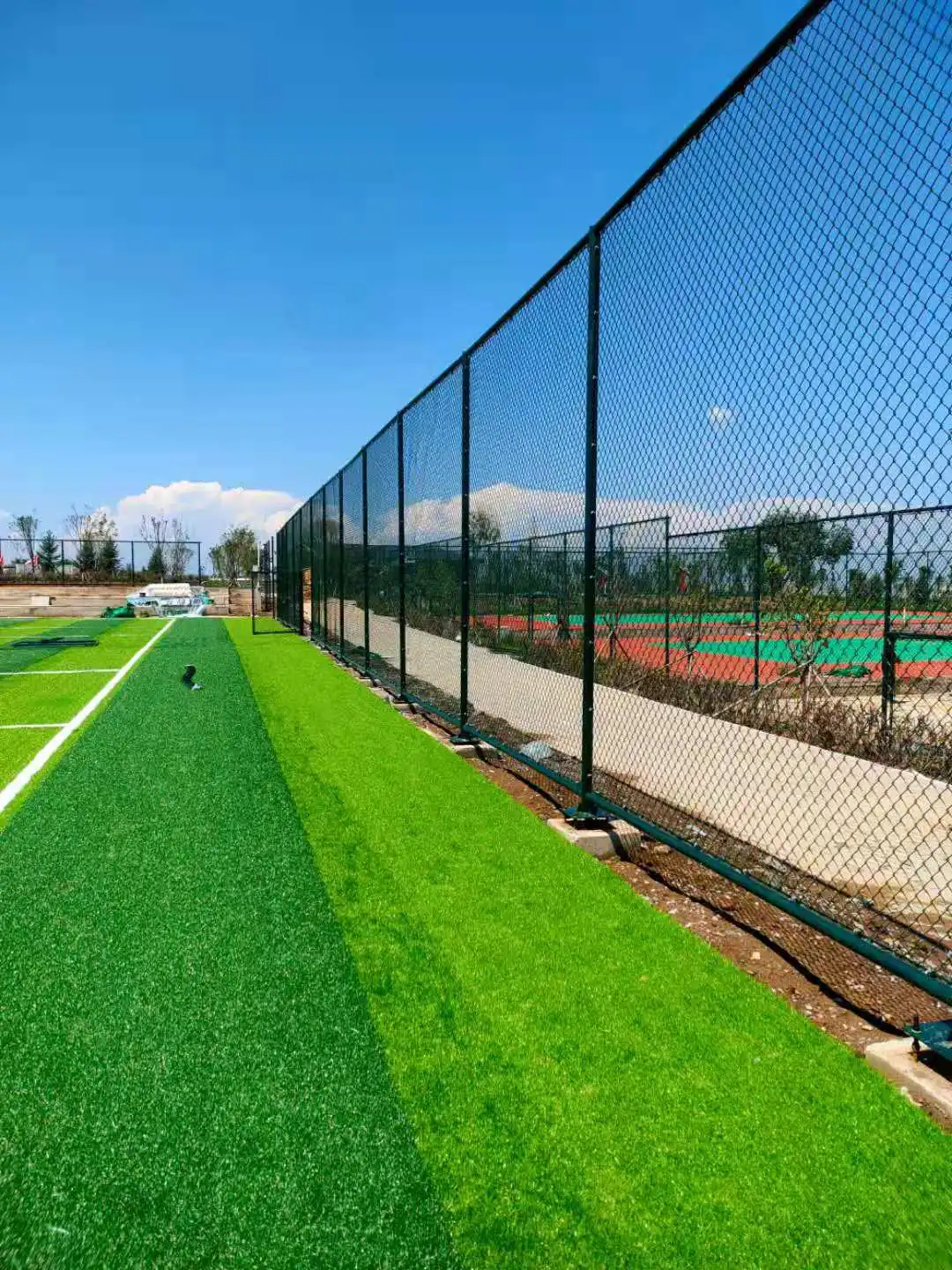 2022 New Arrival Adapt To Various Sites  Privacy Steel Wire Fence Netting