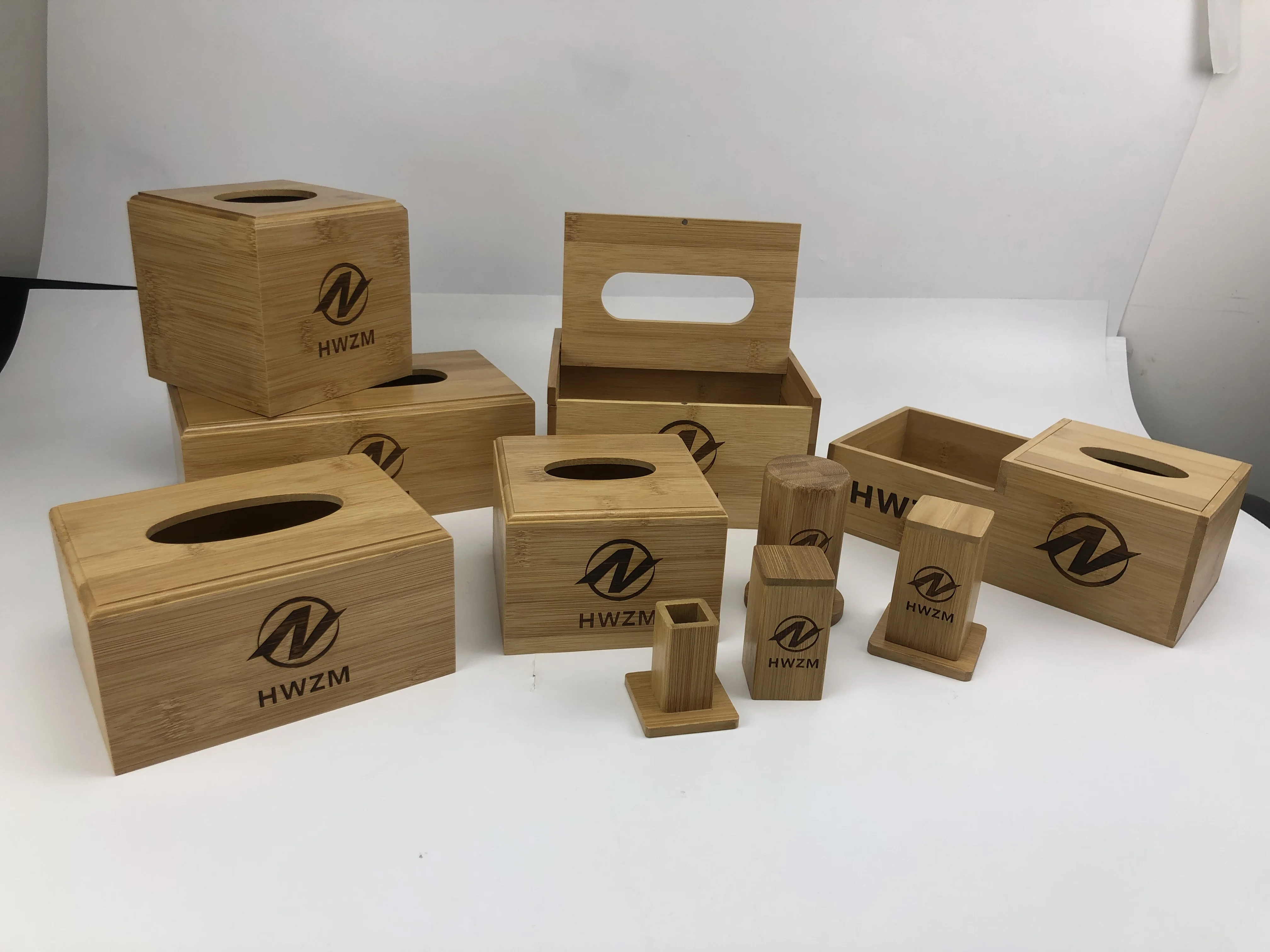 Eco Friendly Custom Bamboo Tissue Box Holder Tissue Wooden Display Box Hot Selling Wholesaler