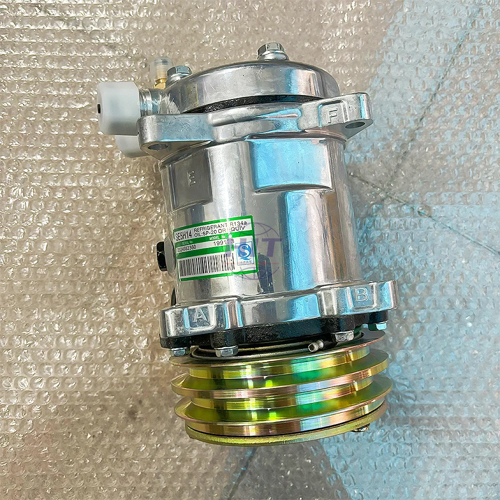 Excavator Doosan Daewoo DH60-7 150-7 220-7 12V 24V 508 universal double A AC air conditioning compressor assembly