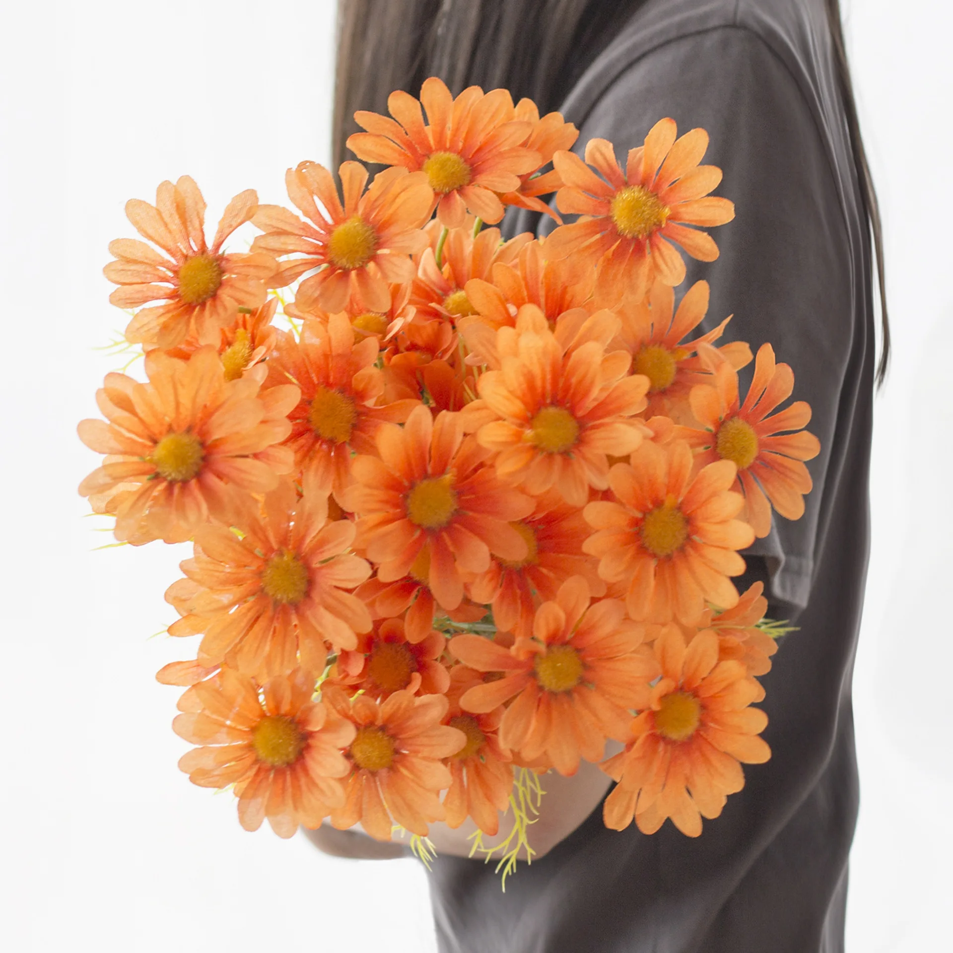 Simulation of a single Dutch chrysanthemum in the living room to place wild artificial flowers small chrysanthemum