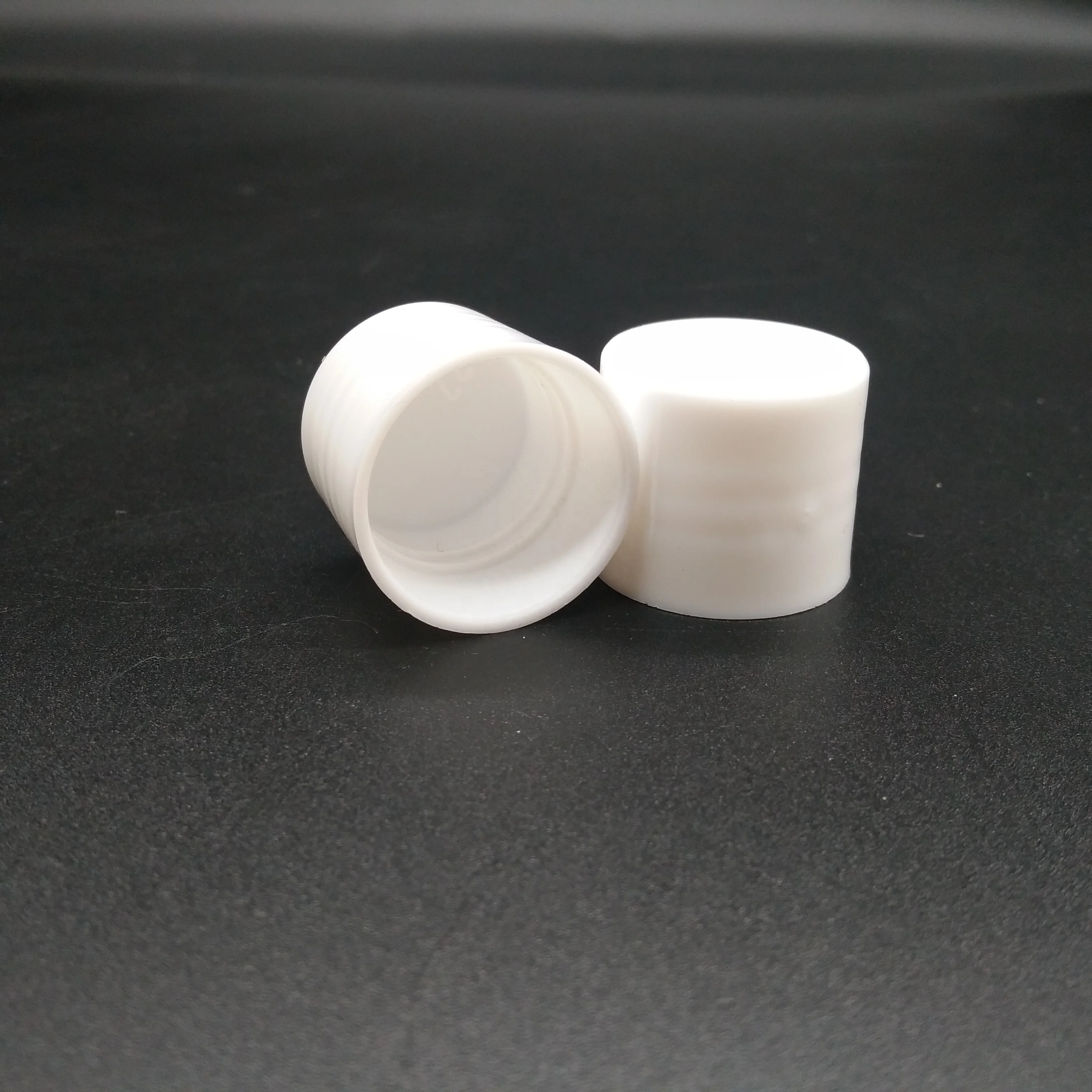 Wholesale customized good quality standard size non spill plastic cap for toothpaste tube (62331897950)