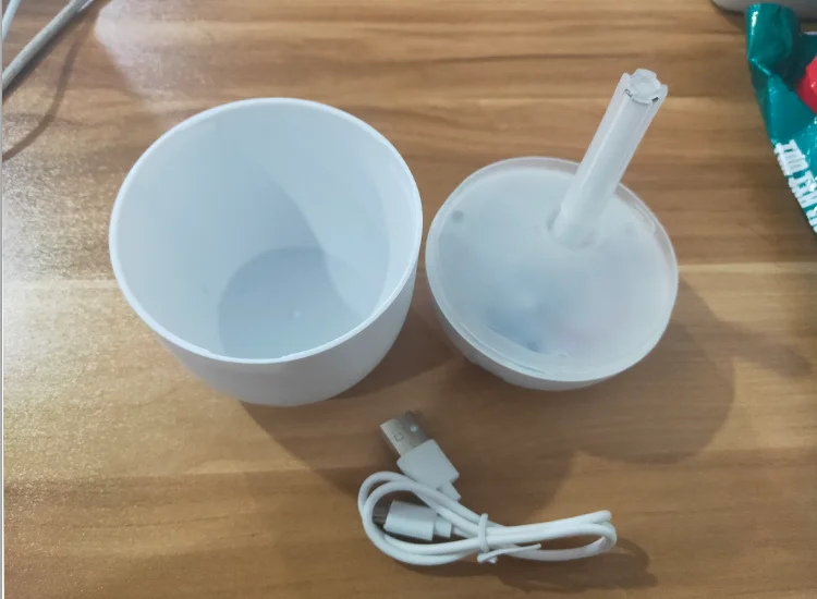 250ML Mini Usb Desktop Air Humidifier Ultrasonic Essential Oil Diffuser for Home Car Mist Maker with Night Lamp