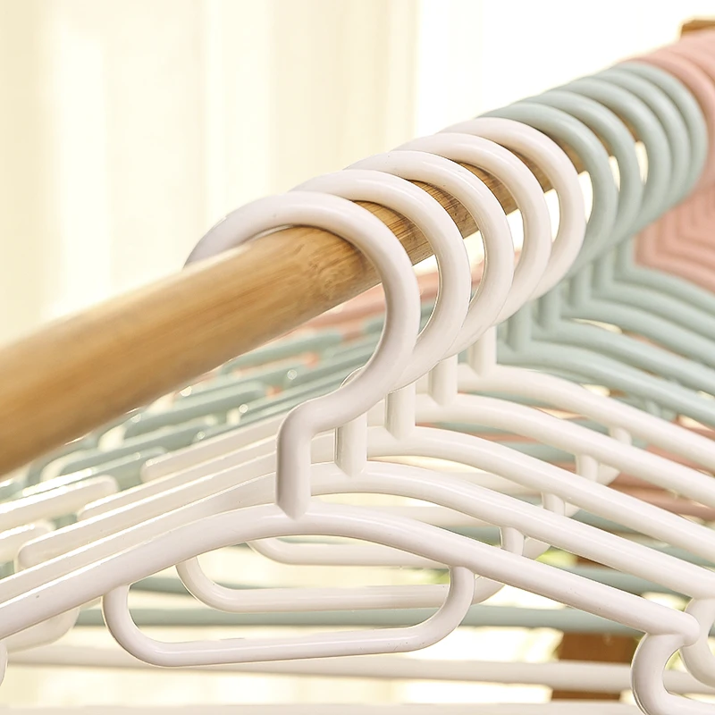 Free sample coat hanger direct wholesale laundry hangers plastic products household items plastic hanger with groove design