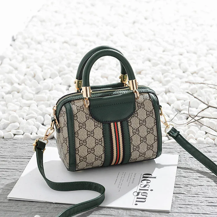 
2020 fashion wholesale trend PU leather woman handbag pillow bag 