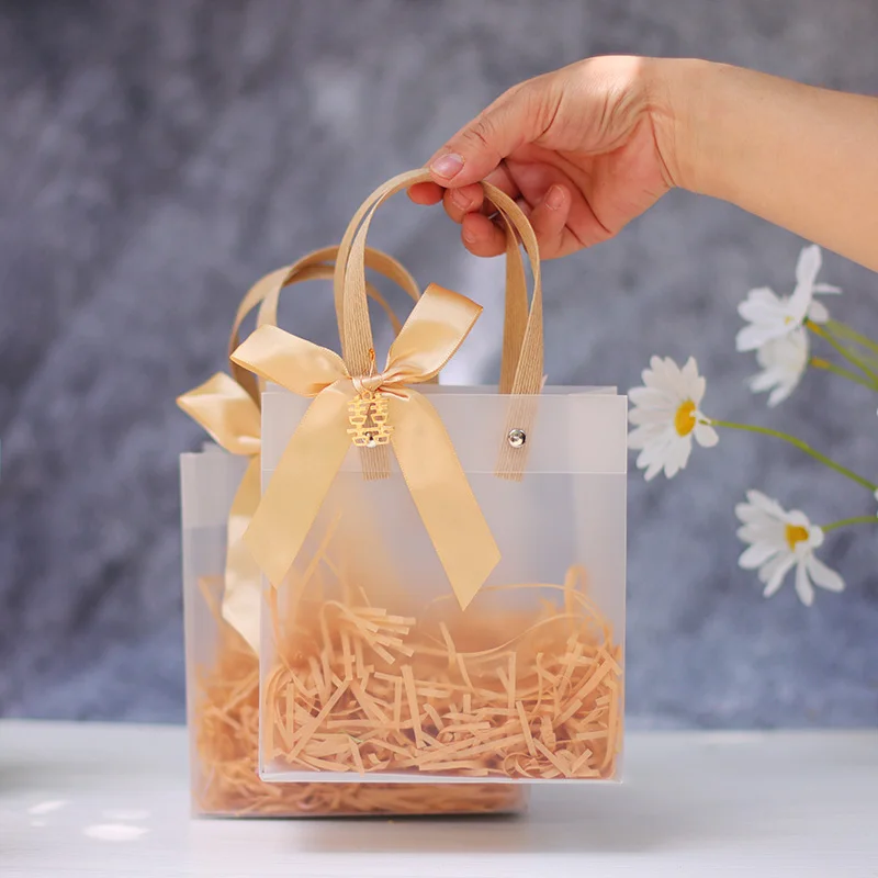 Small Frosted PP Handle Bag Luxury PVC Gift Bag Clear Plastic Shopping Bag With Ribbon