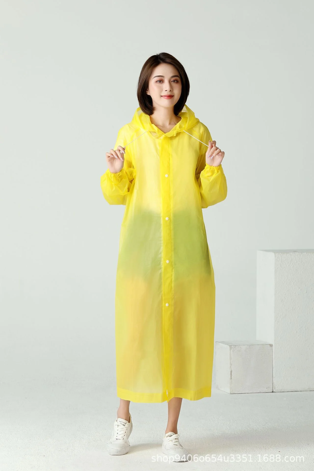 Wholesale Fashion Waterproof Transparent Rain Coat Men Woman Blue Rain Wear EVA Raincoat
