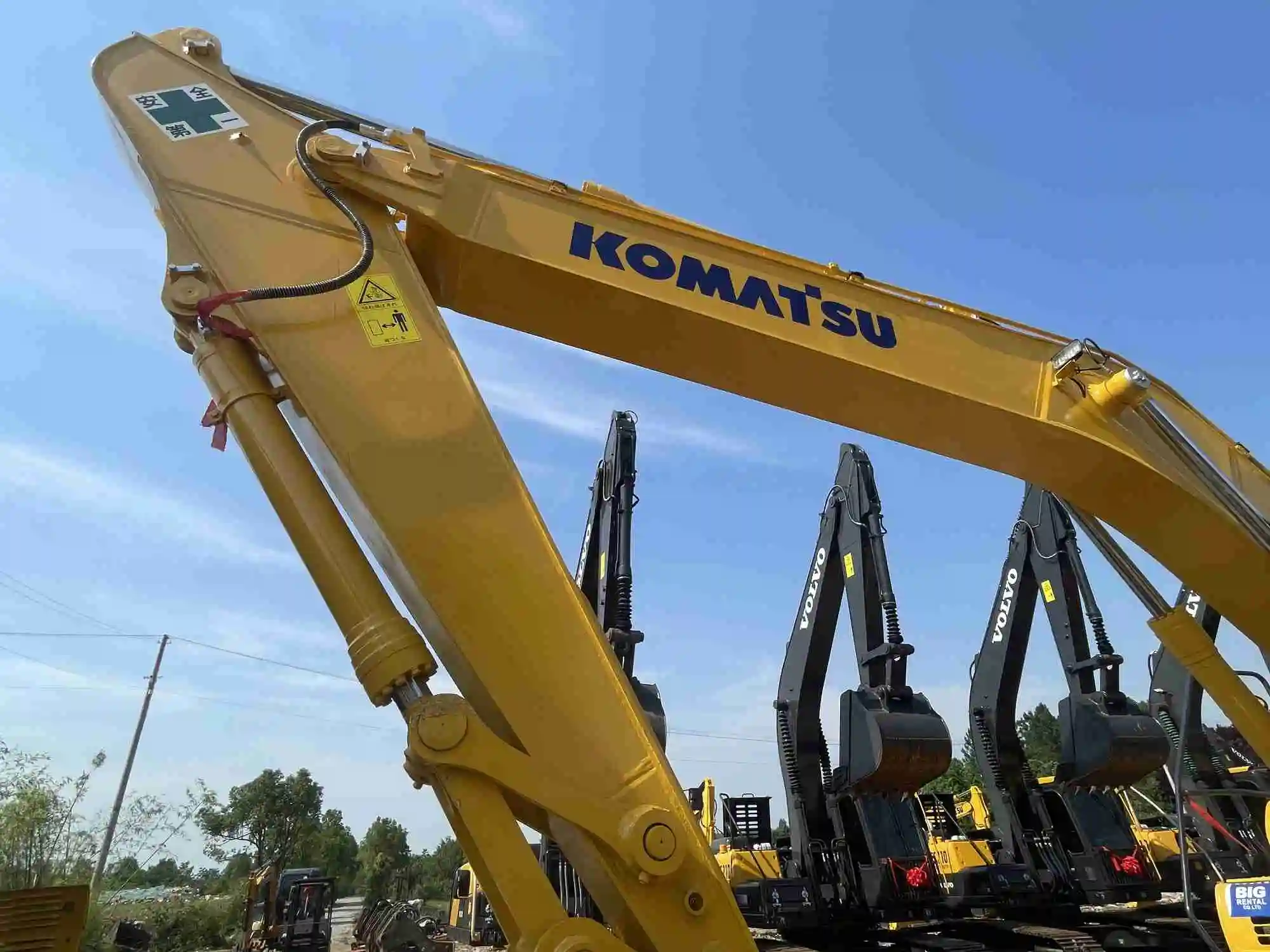 Ultra low price spot second-hand excavator KOMATSU PC220 22TON accessories complete