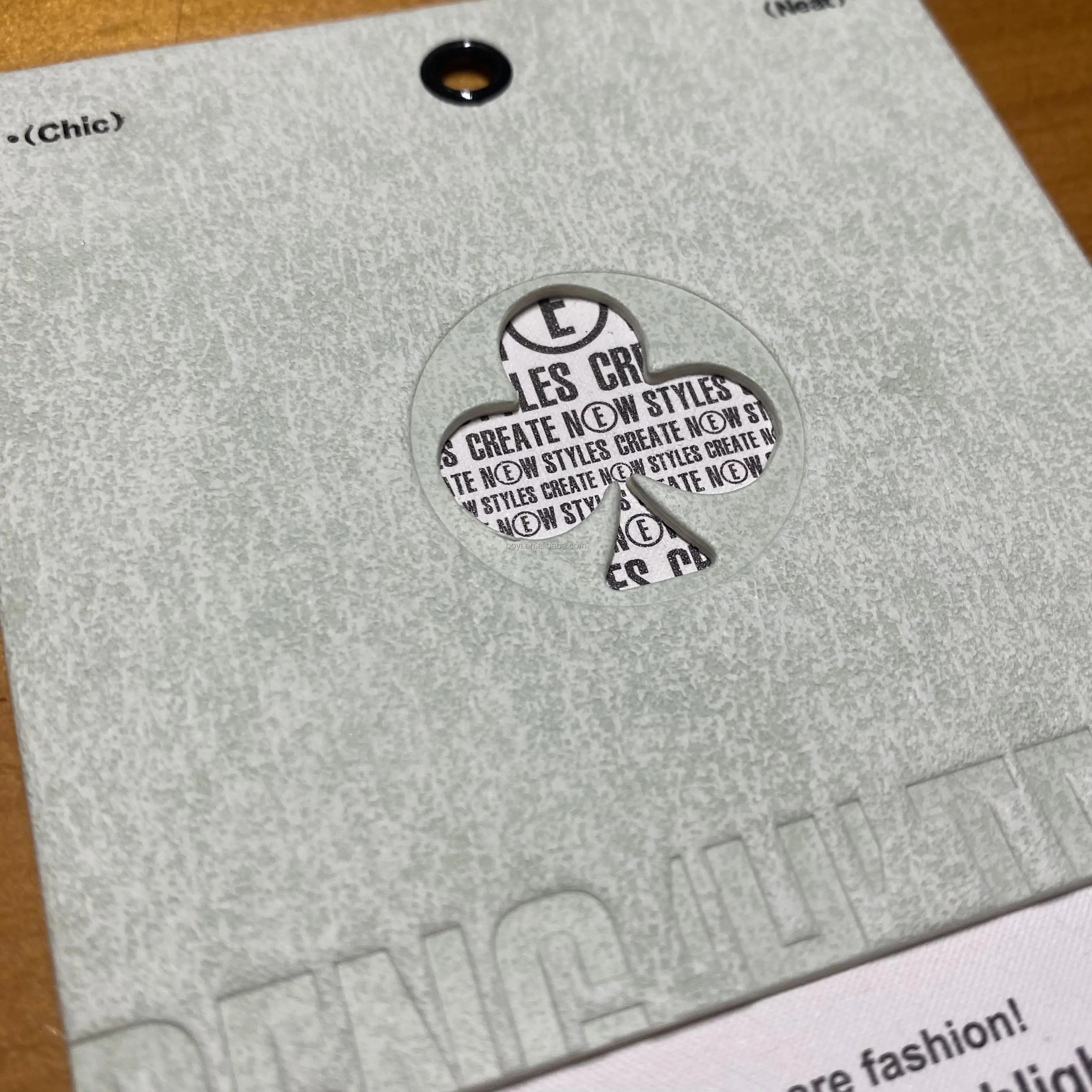 Custom Logo Luxury PVC Hang Tag Free Swing Paper Clothing Garment Tags String Shoes Socks Fur Fashionable Design Price Tags