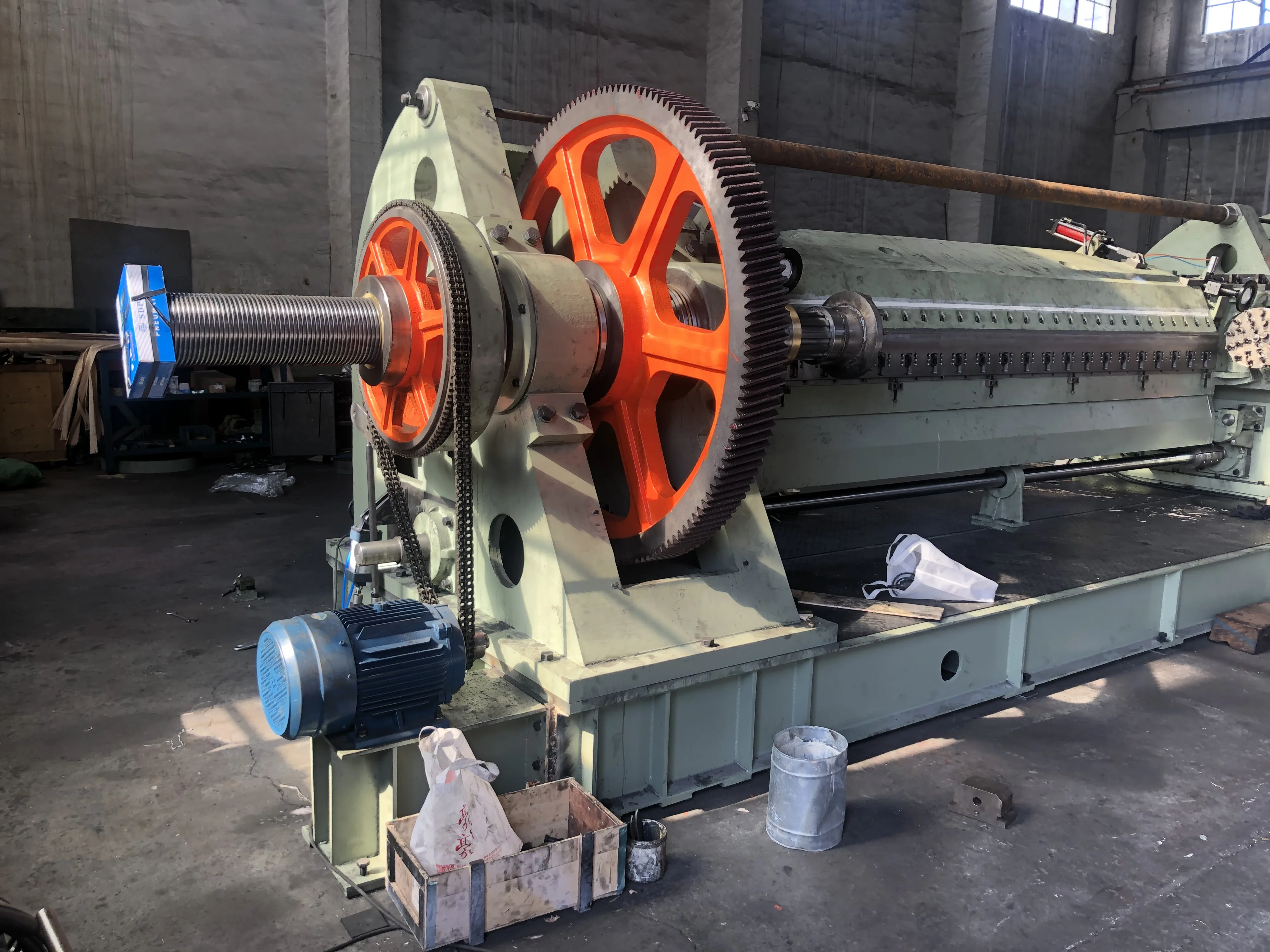 Heavy Machinery Peel Solid Wood Veneer Machinery Half Round Peeling Machine Slicer