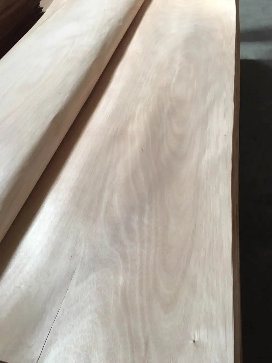 0.3mm THICKNESS OKOUME VENEER