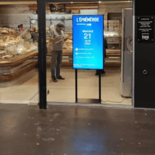 High brightness 65 inch advertising display screen window facing Shop Window screen lcd display