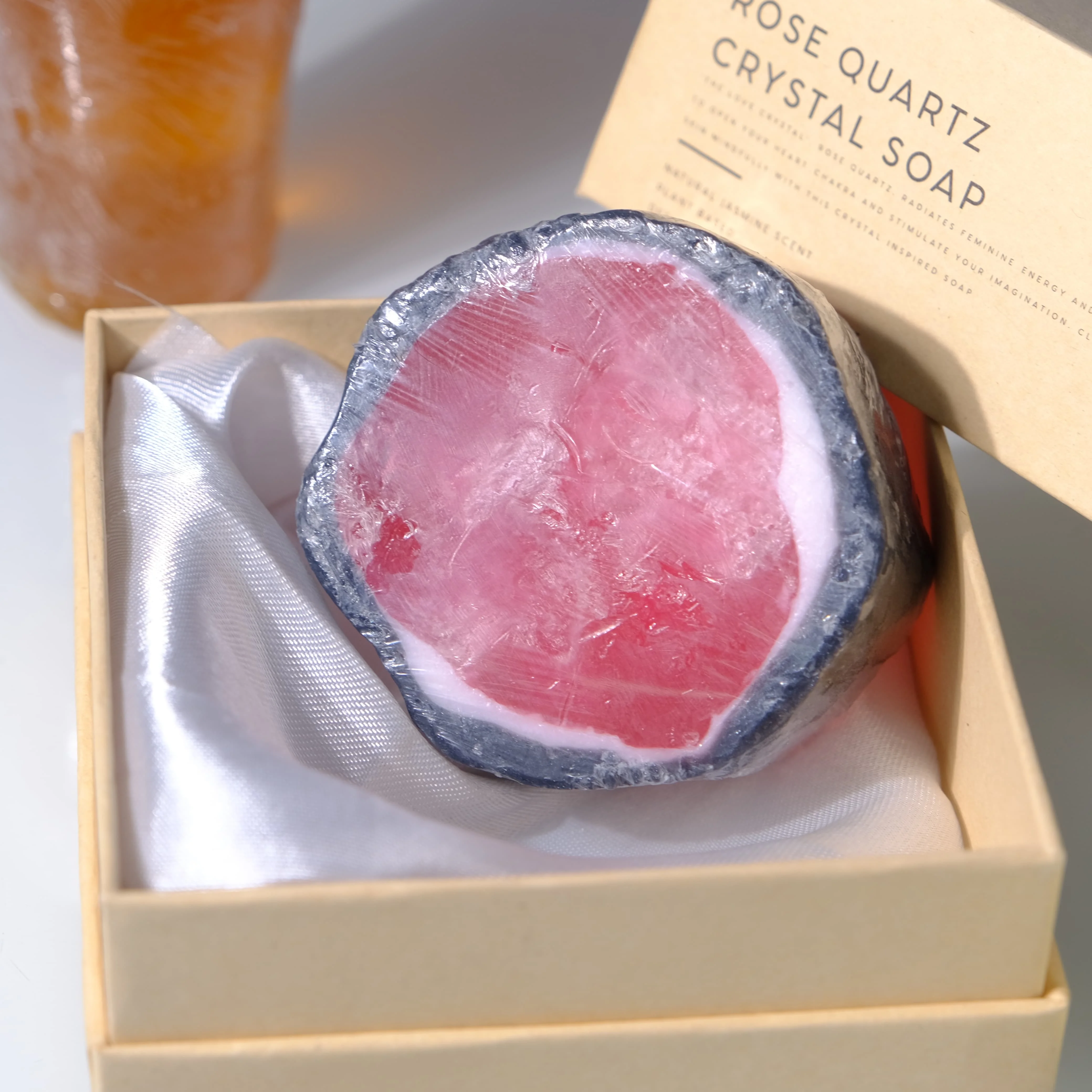 Hot Selling Organic Handmade Bathing Whitening Natural Skincare Beauty Crystal Gemstone Soap