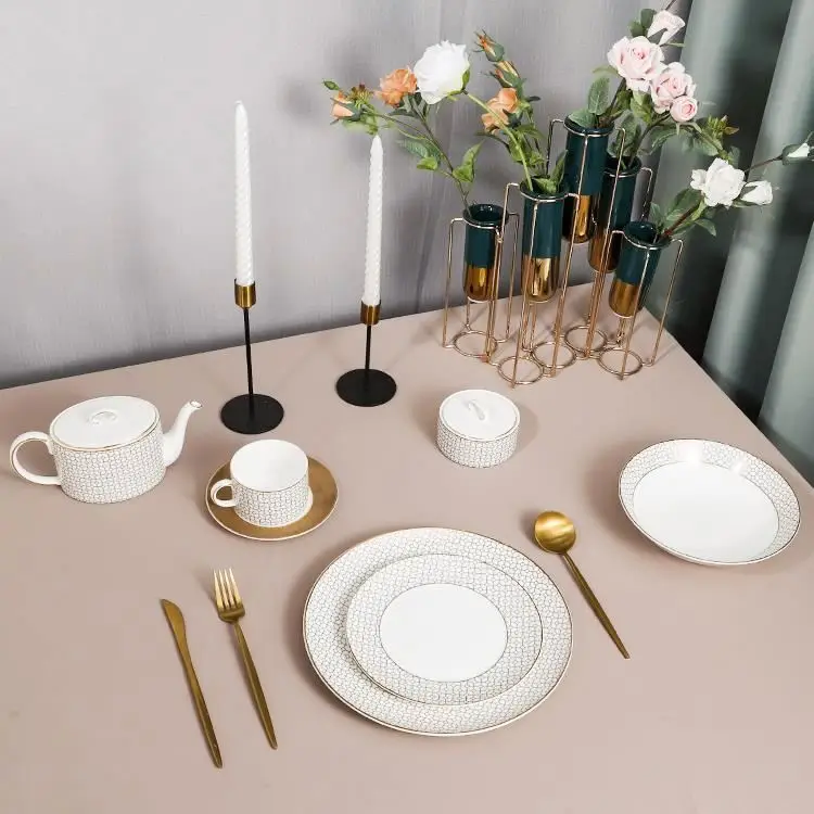 Top Selling Fancy Dinnerware Set New Design Fine Bone China Dinnerware Sets