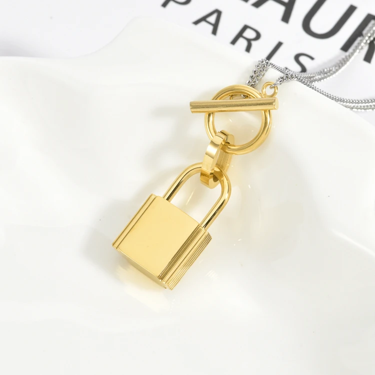 Custom Wholesale New Arrival Gold Plated Stainless Steel Trendy Waterproof Engrave-able Designers Lock Charm Necklace