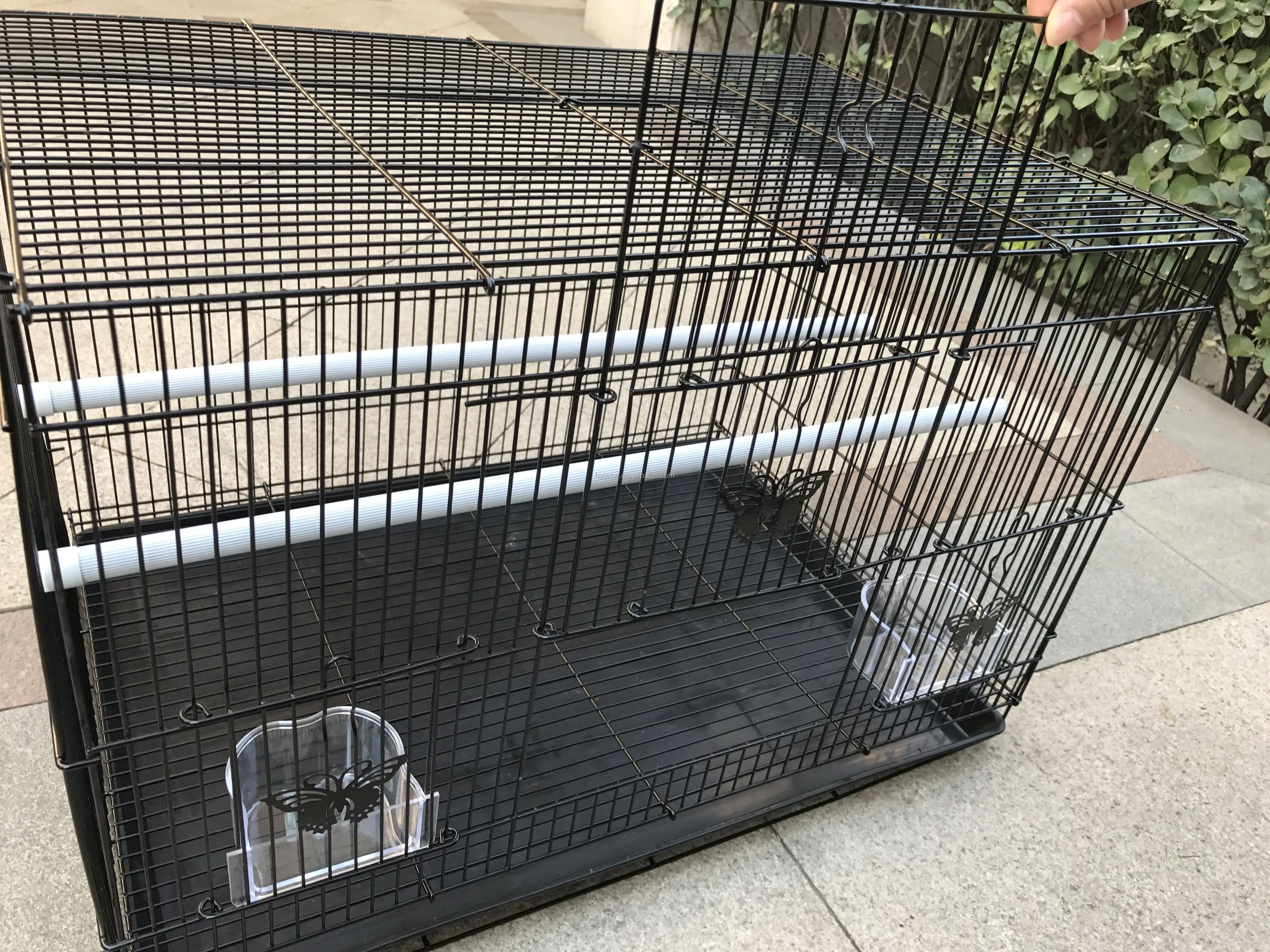 pvc coateding wire mesh bird cages with different colors