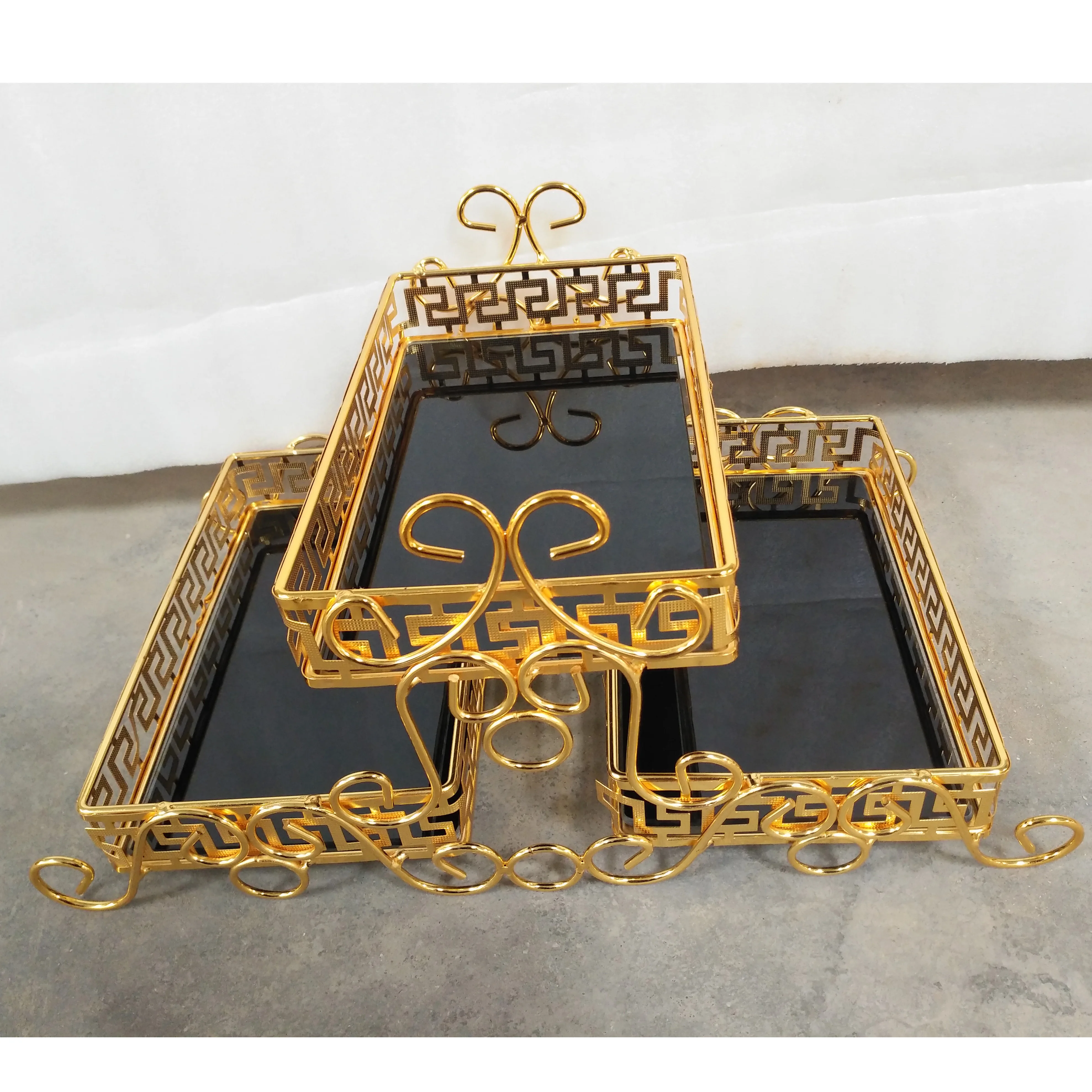 Gold Cake Stand 3 Tier Cake Tools Wedding Glass Cake Stand Set Wholesale