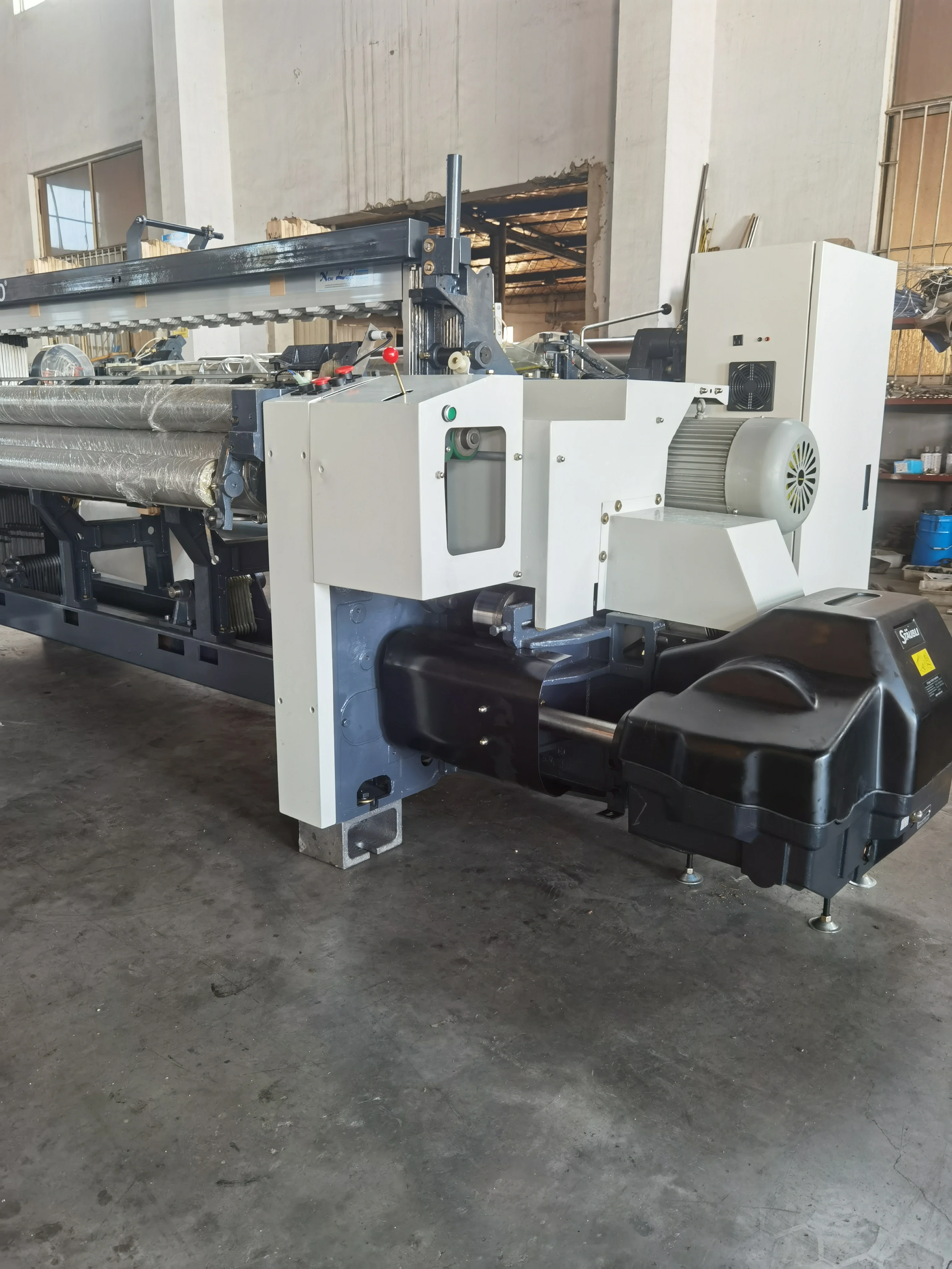 Staubli dobby shedding high speed air jet loom with 340cm width ROJ feeder