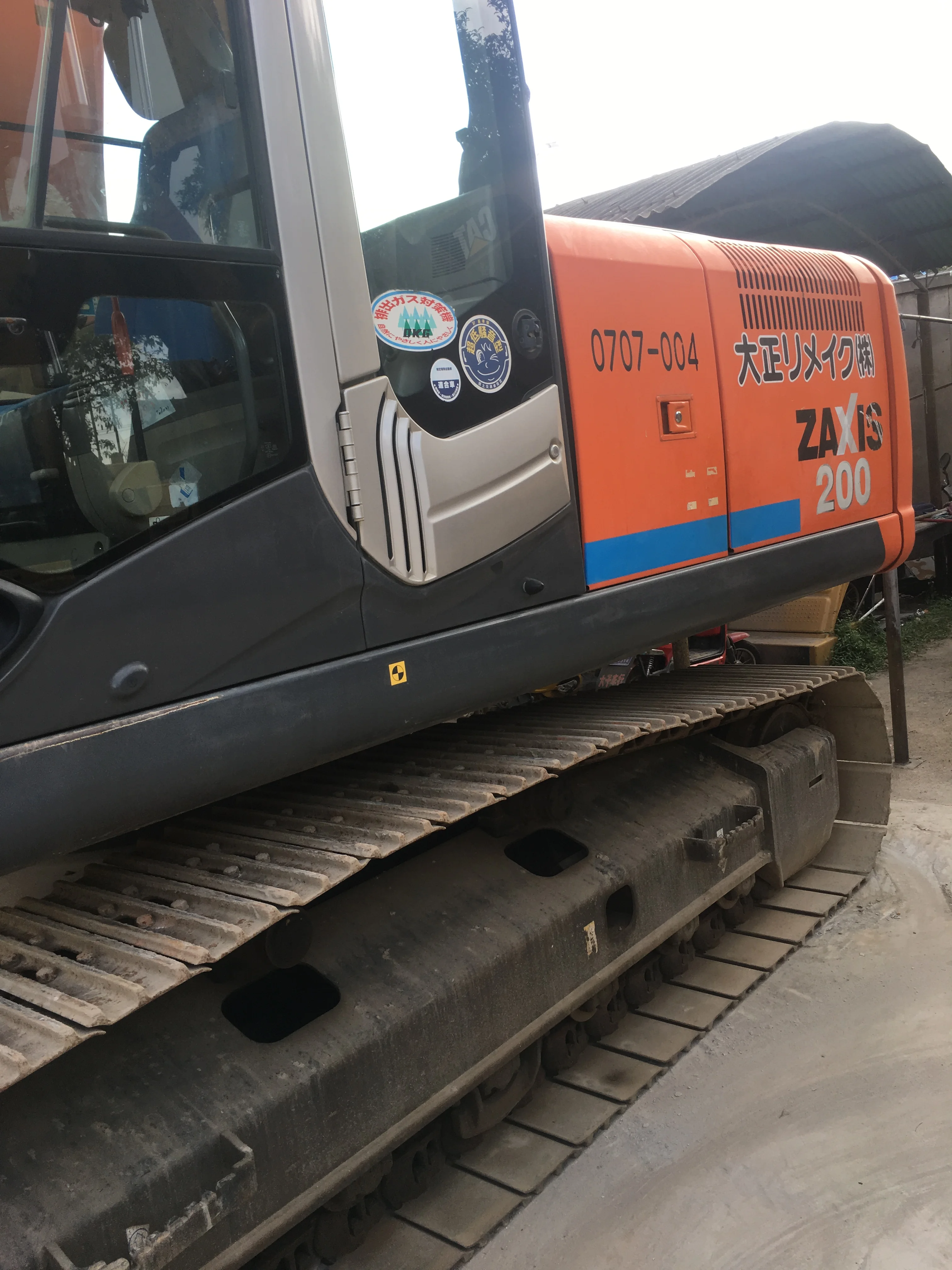Good condition Used original Hitachi EX200 ZX200 20T excavator From Japan