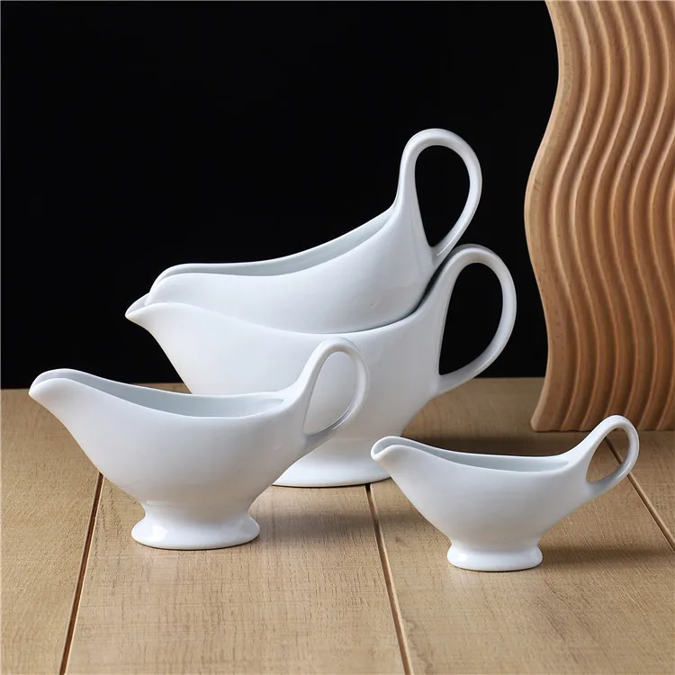
New product custom size home hotel used sauce ceramic gravy boat for western restaurant 