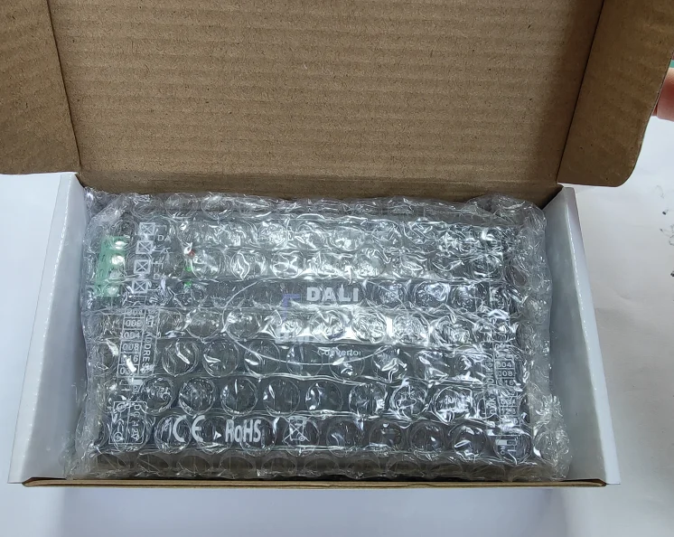 С цифровым адресным интерфейсом для DMX512 преобразователь сигнала DL113 DC12V-48V конвертировать с и