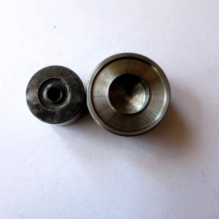 Hot Sale Hand Punching Eyelet Install The Grommet Mold Hand Tool for Eyelets Iron for DIY Jean, Belts Strict Quality Control