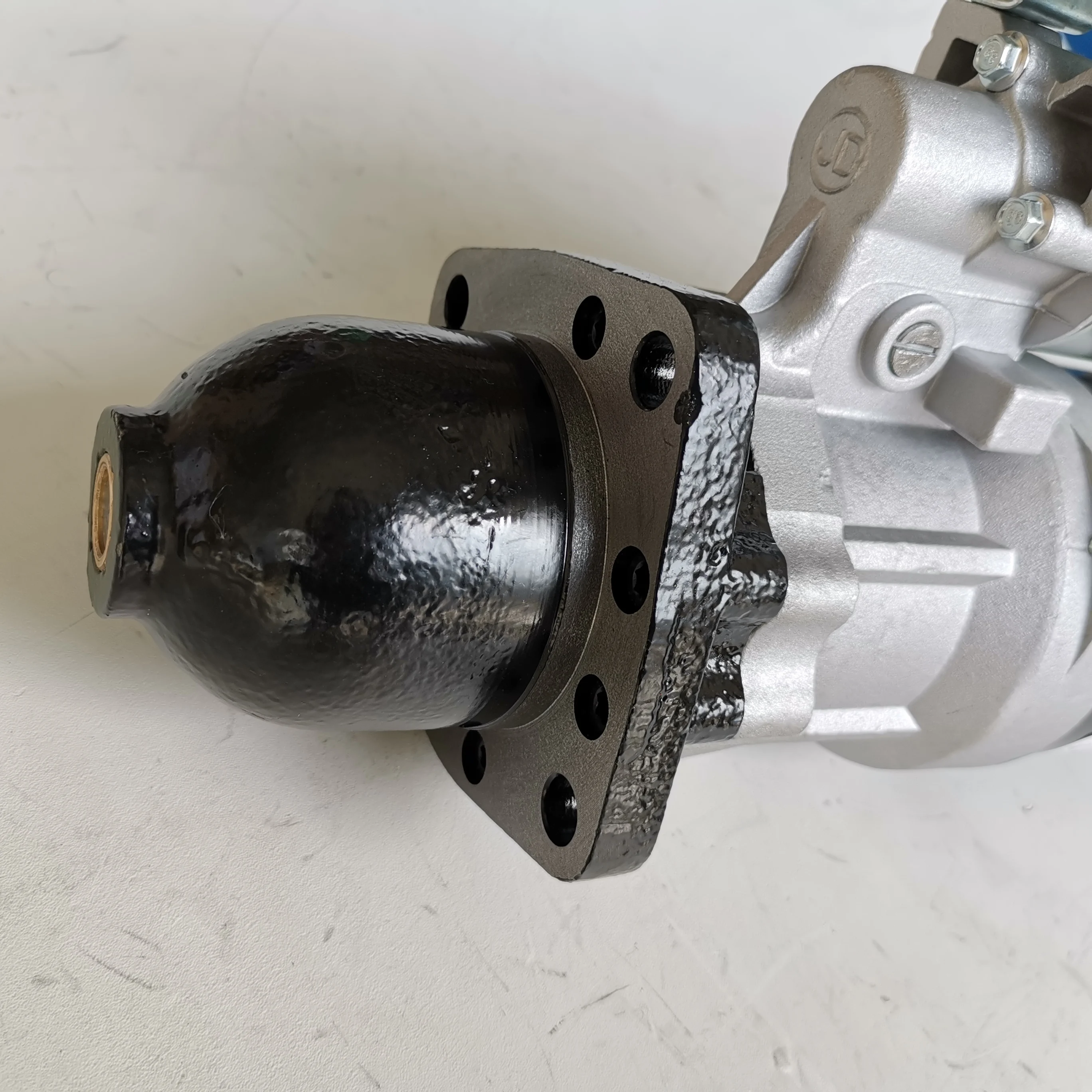 Factory sells high quality Shangchai 6135 engine starter part number  S00015607+02 24V 11teeth 7.5kw  alternator  Starter