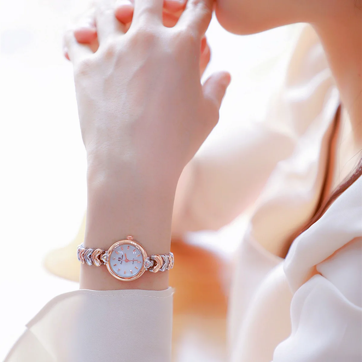 FA1666 BS Watches For Women Luxury Fashion Bracelet Love Steel Band Quartz Girls Watch Wholesale Female Clock